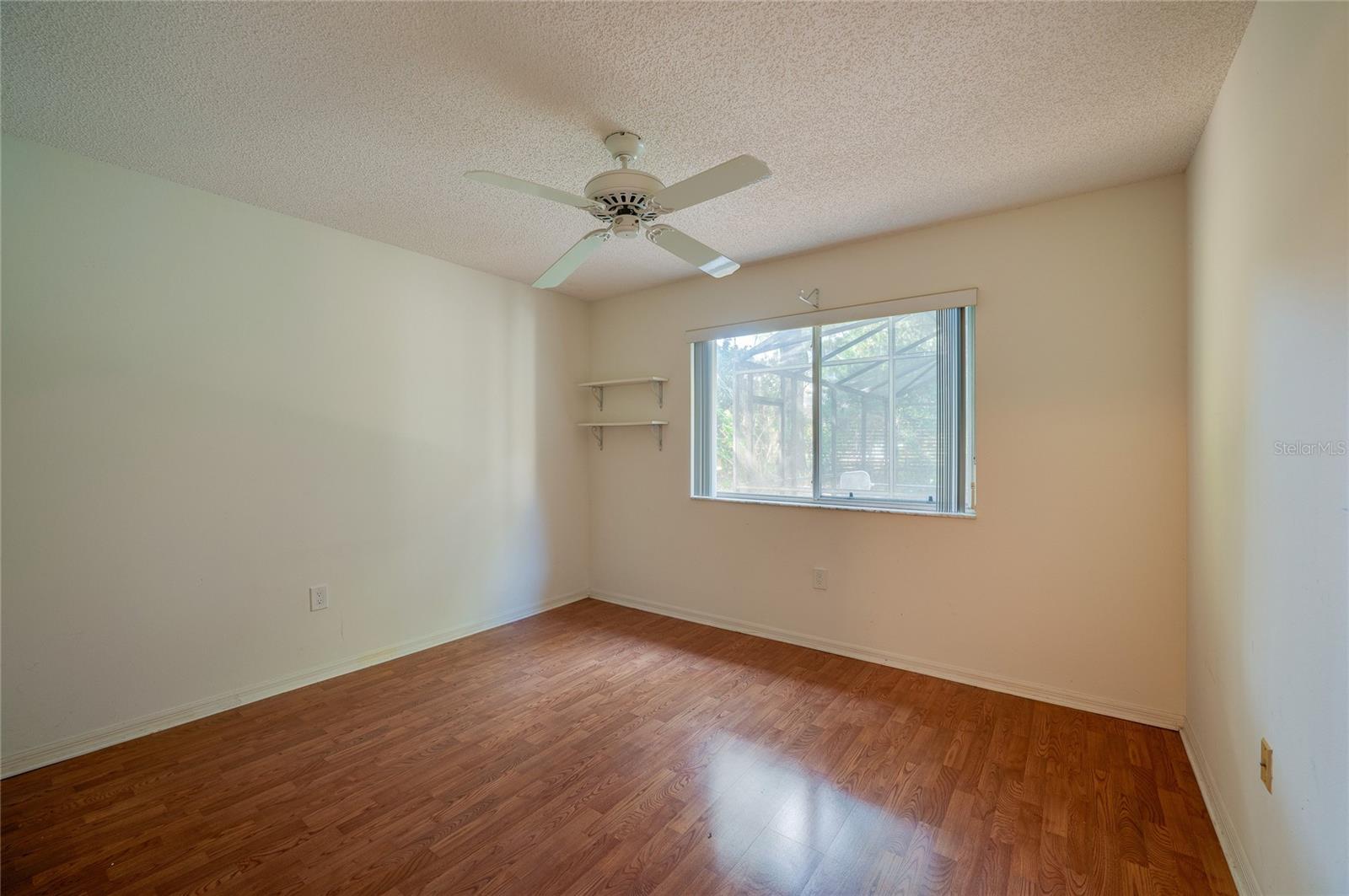 203 LIVE OAK CT — photo 12