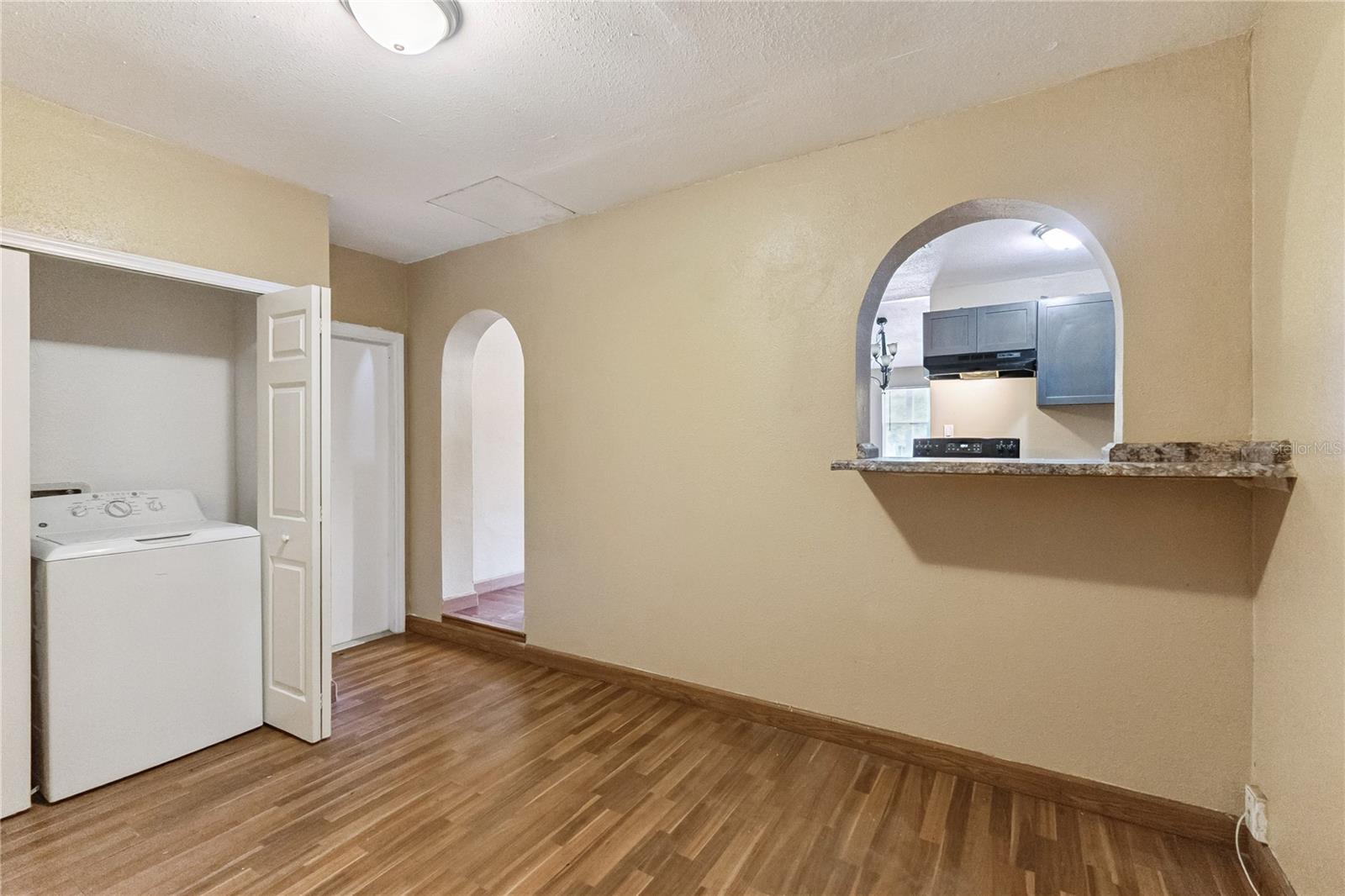 540 COLFAX DR — photo 12