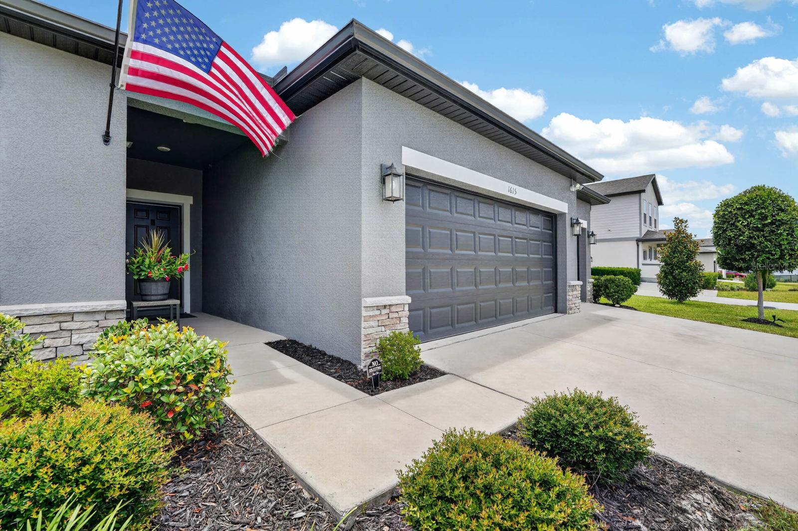 1615 MEADOWLARK DR — photo 2