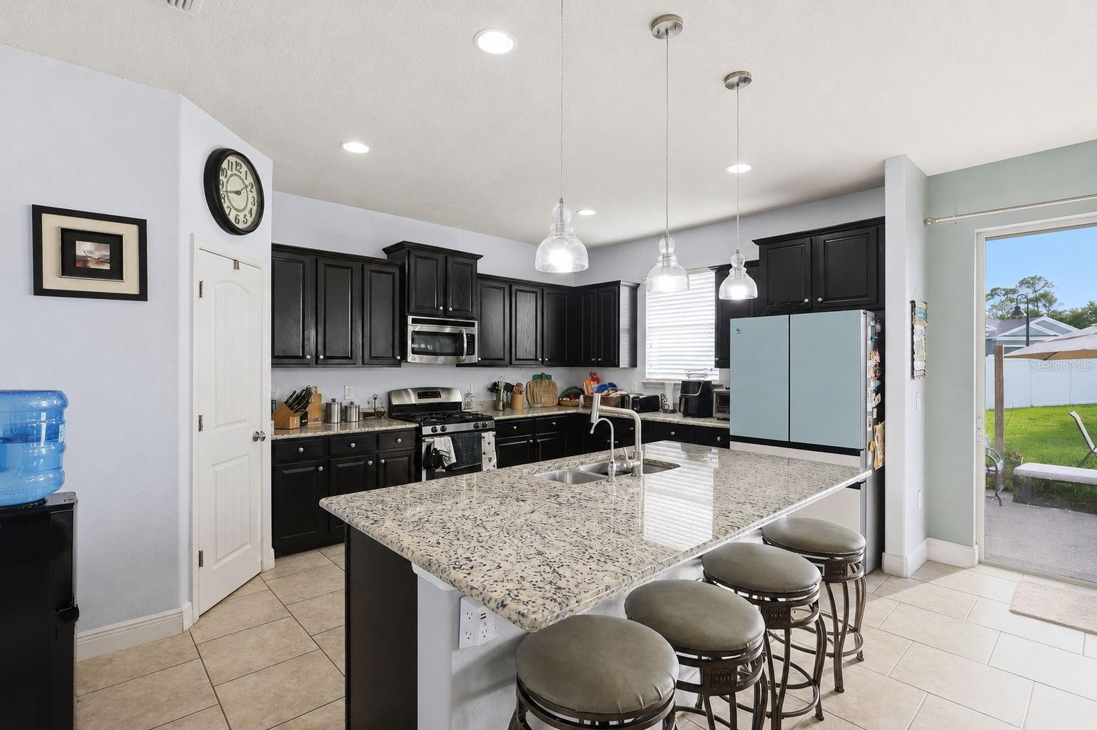 1419 AVILA AVE — photo 12