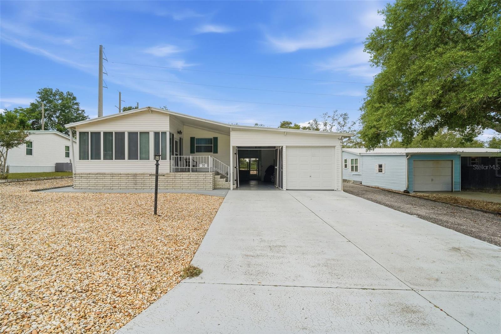 30 FLORENCE BLVD — photo 3