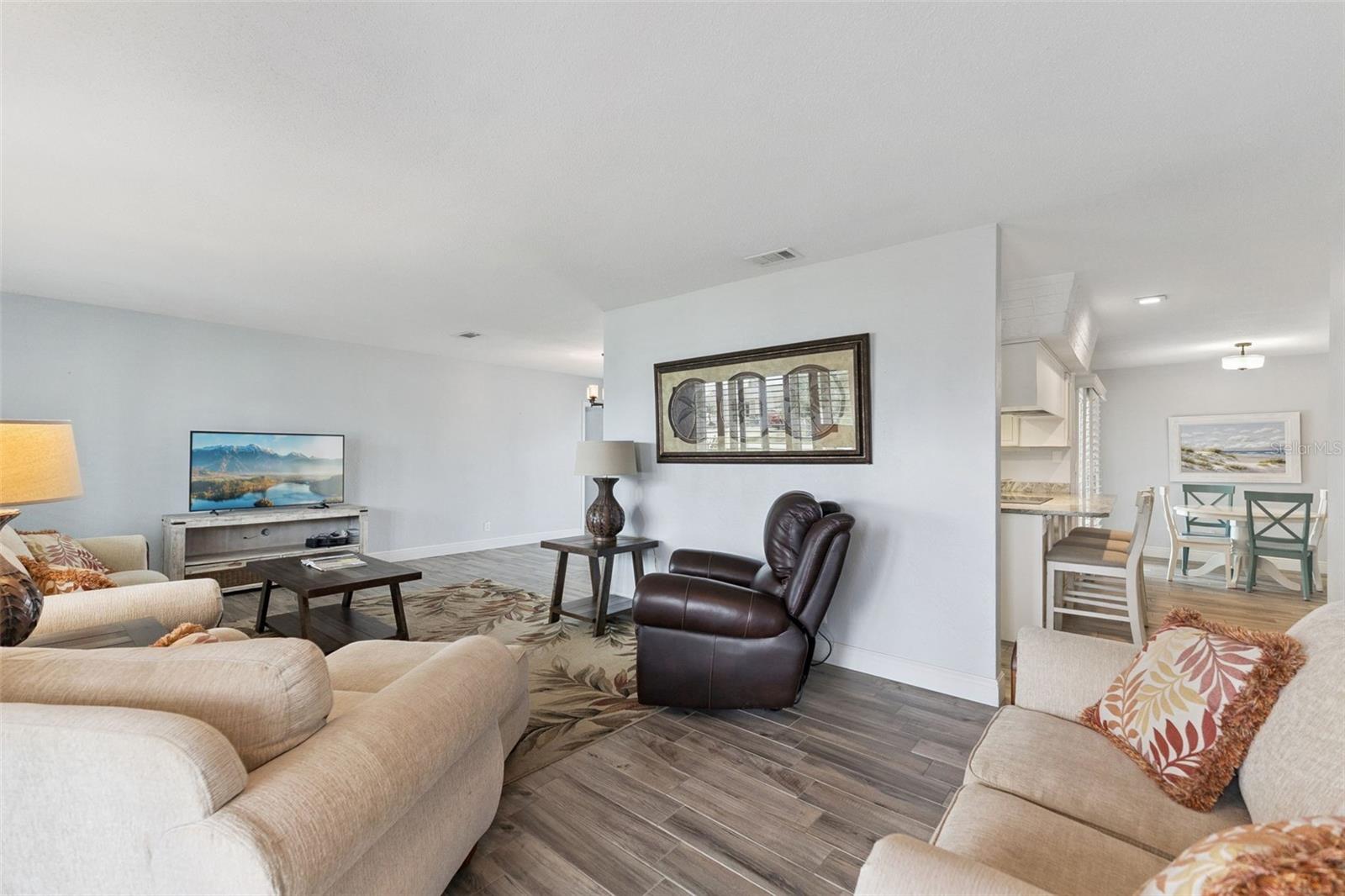 106 ANCHOR DR — photo 11