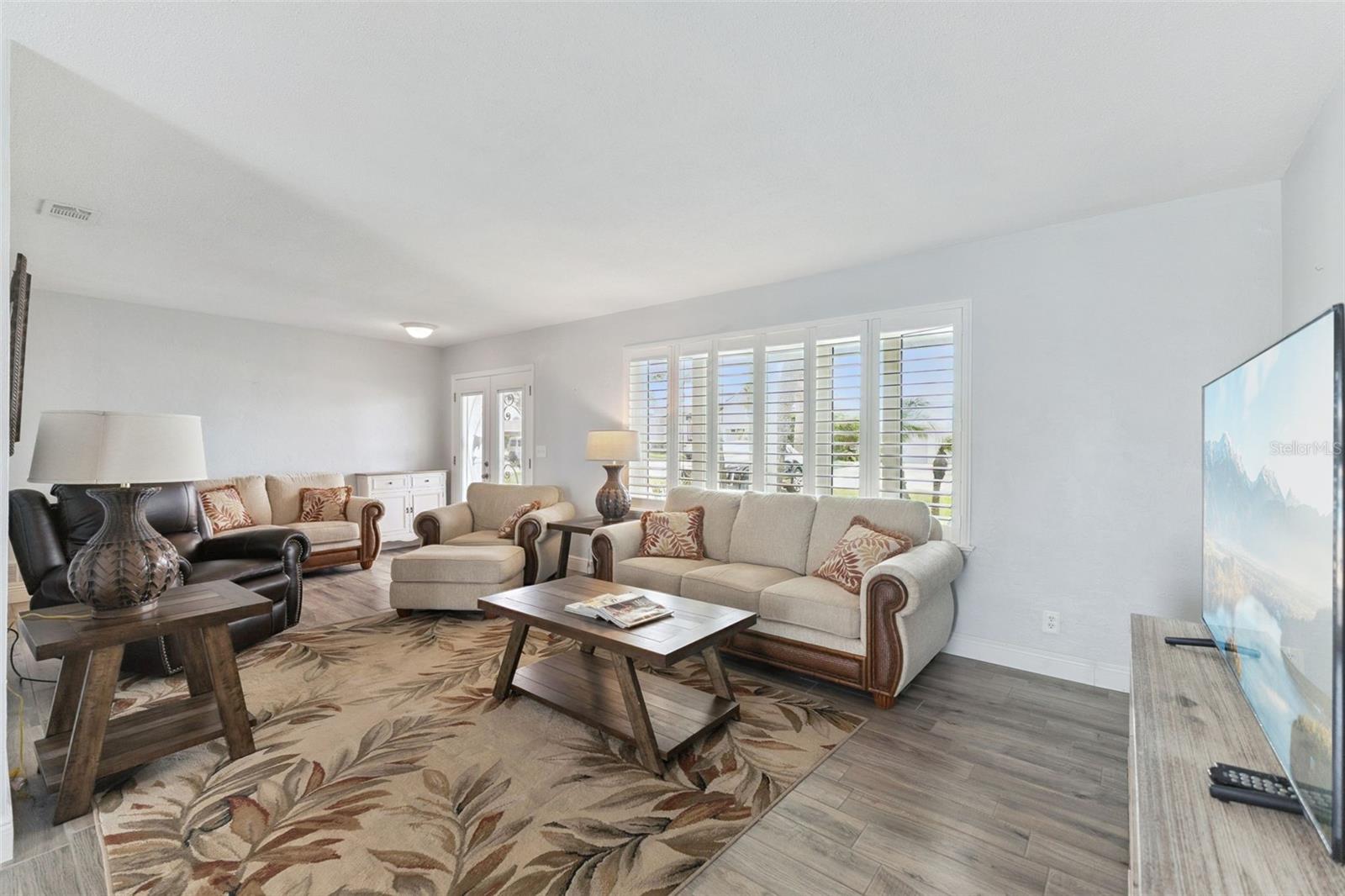 106 ANCHOR DR — photo 9