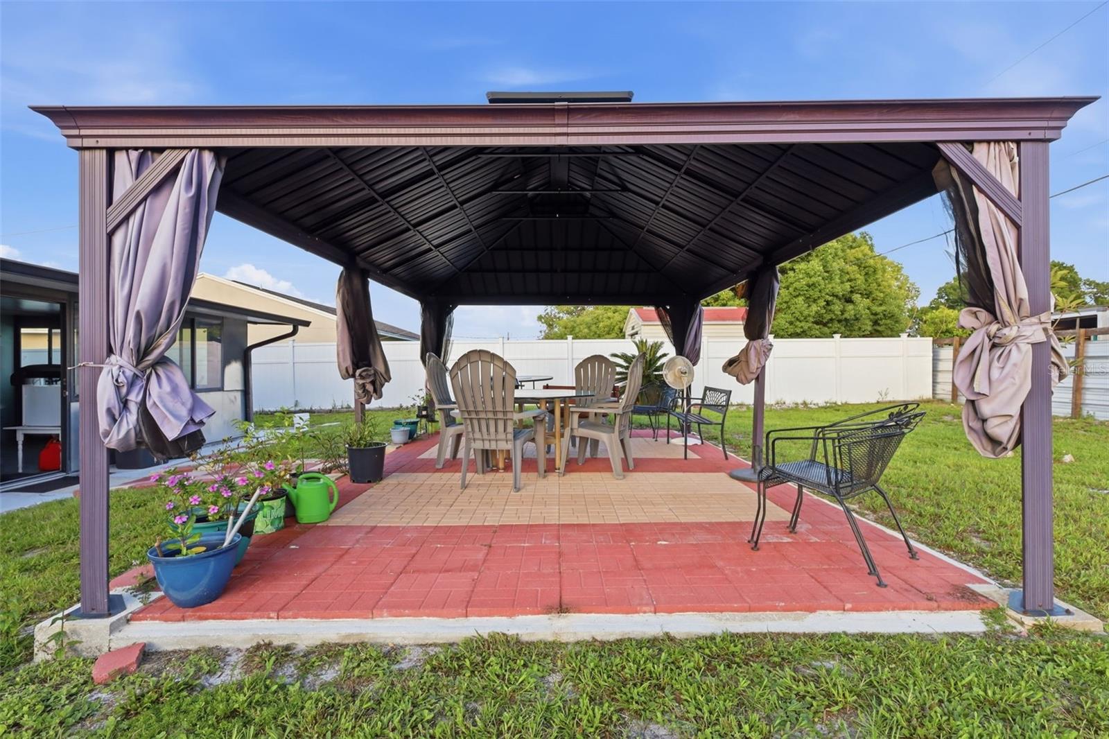 2287 BELEN DR — photo 2