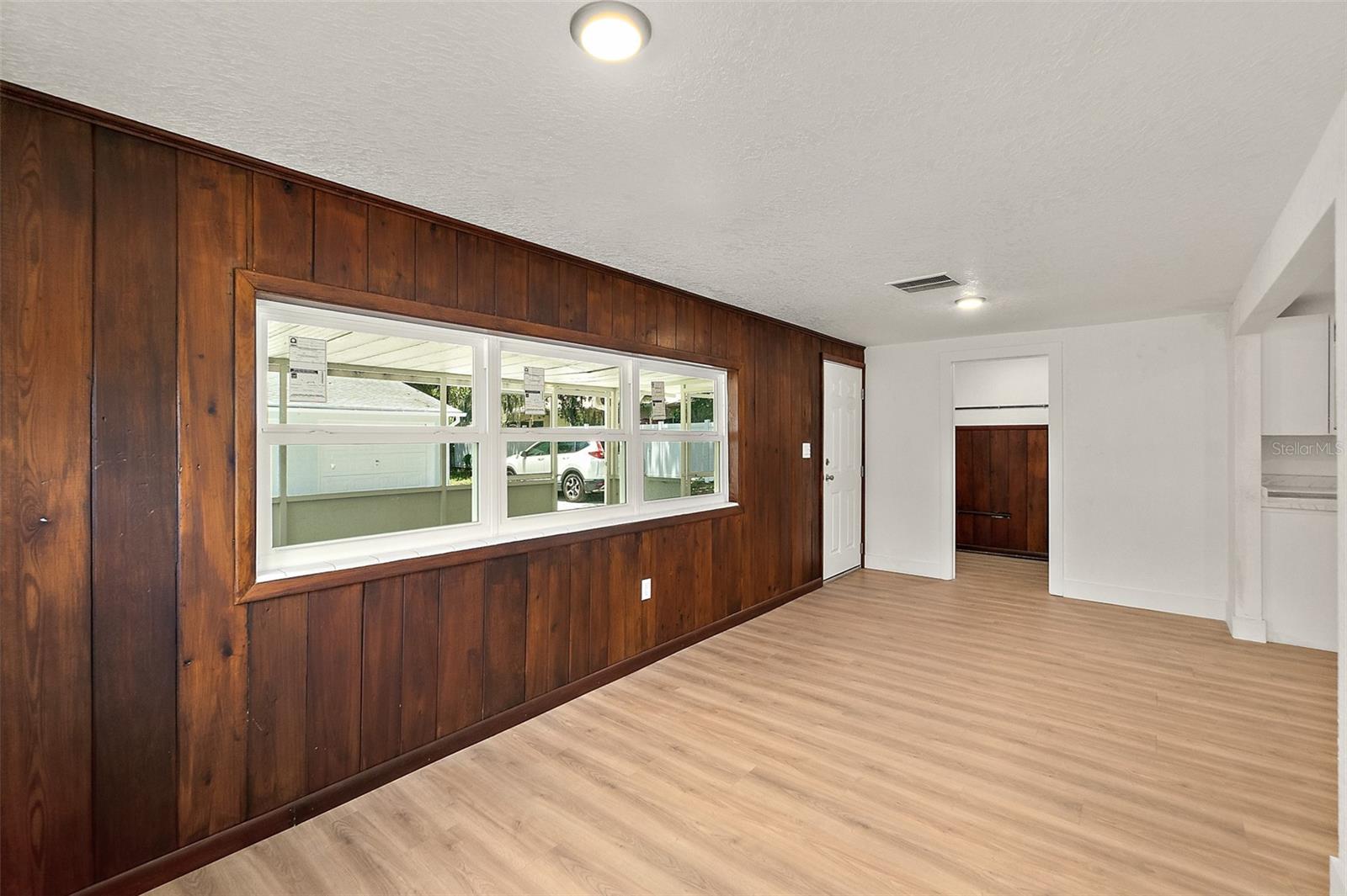 607 WAYNE AVE — photo 11