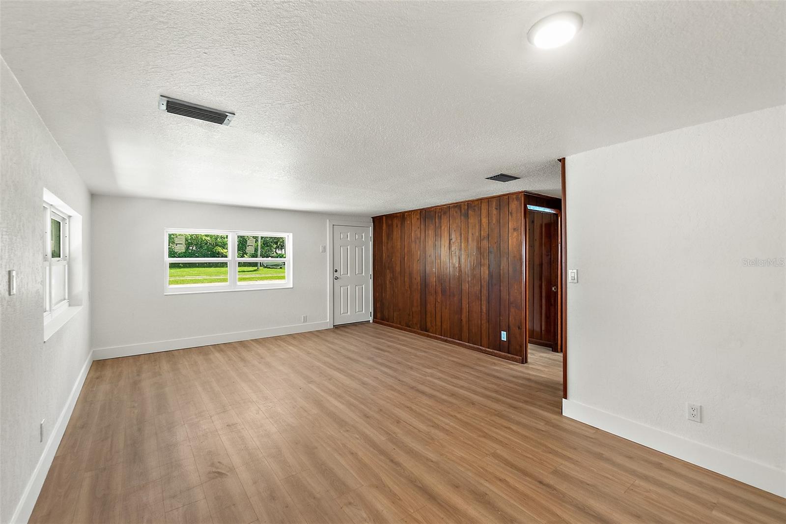 607 WAYNE AVE — photo 6