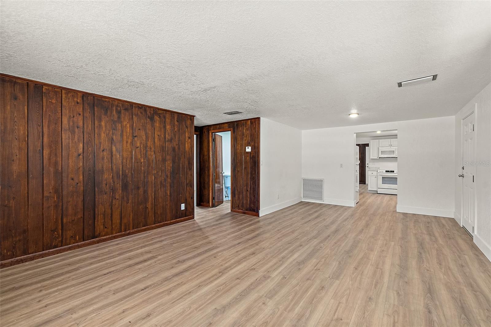 607 WAYNE AVE — photo 7