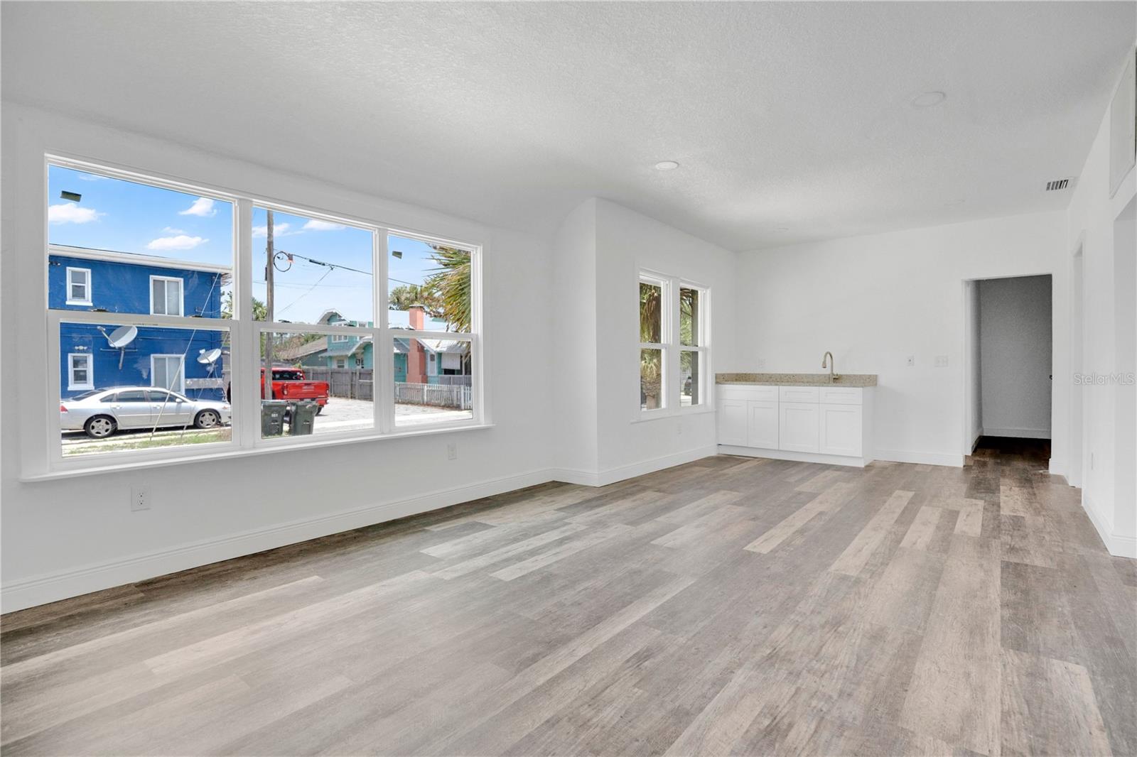 547 N RIDGEWOOD AVE — photo 7