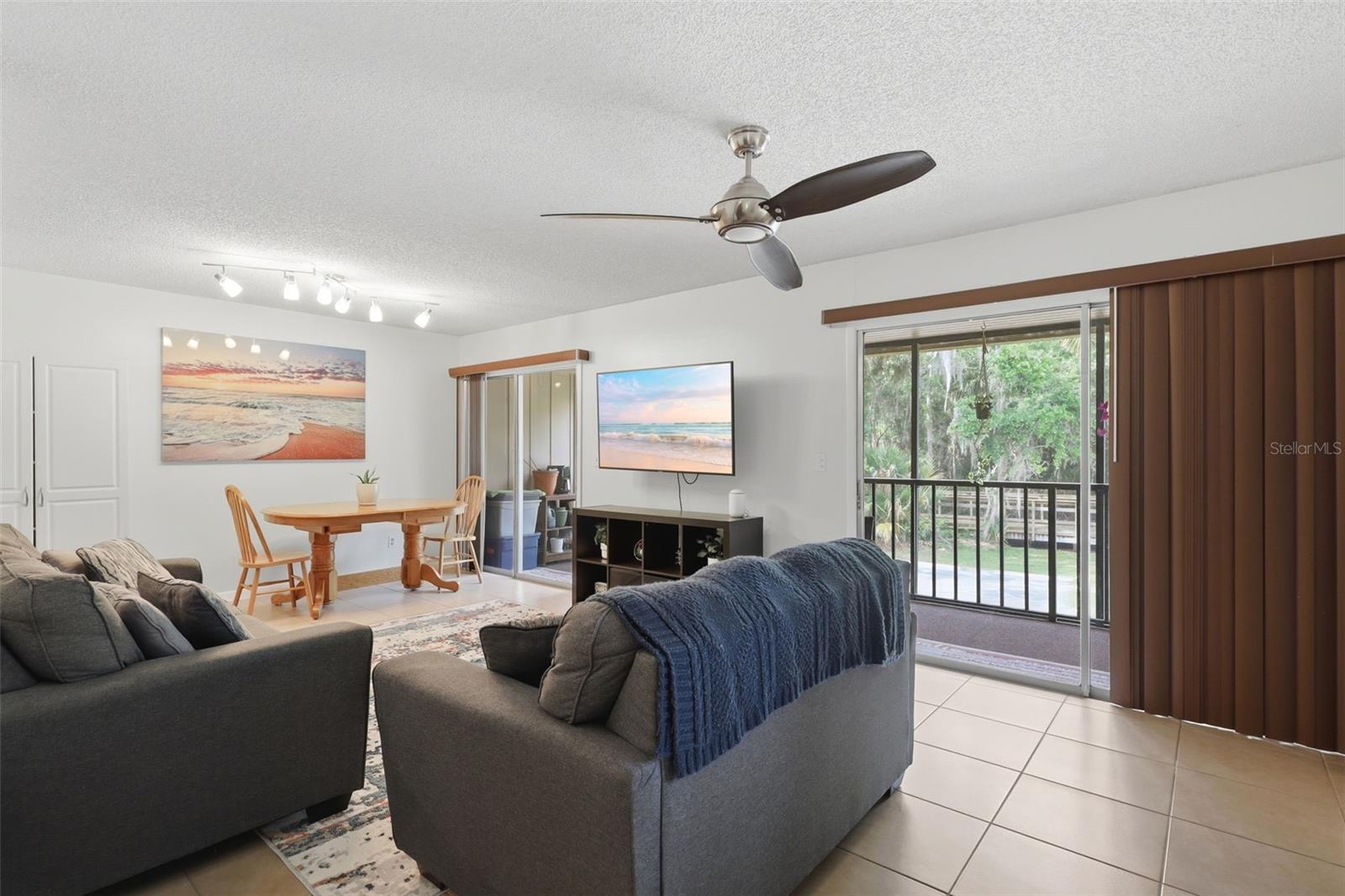 140 ORCHID WOODS CT #13B — photo 6
