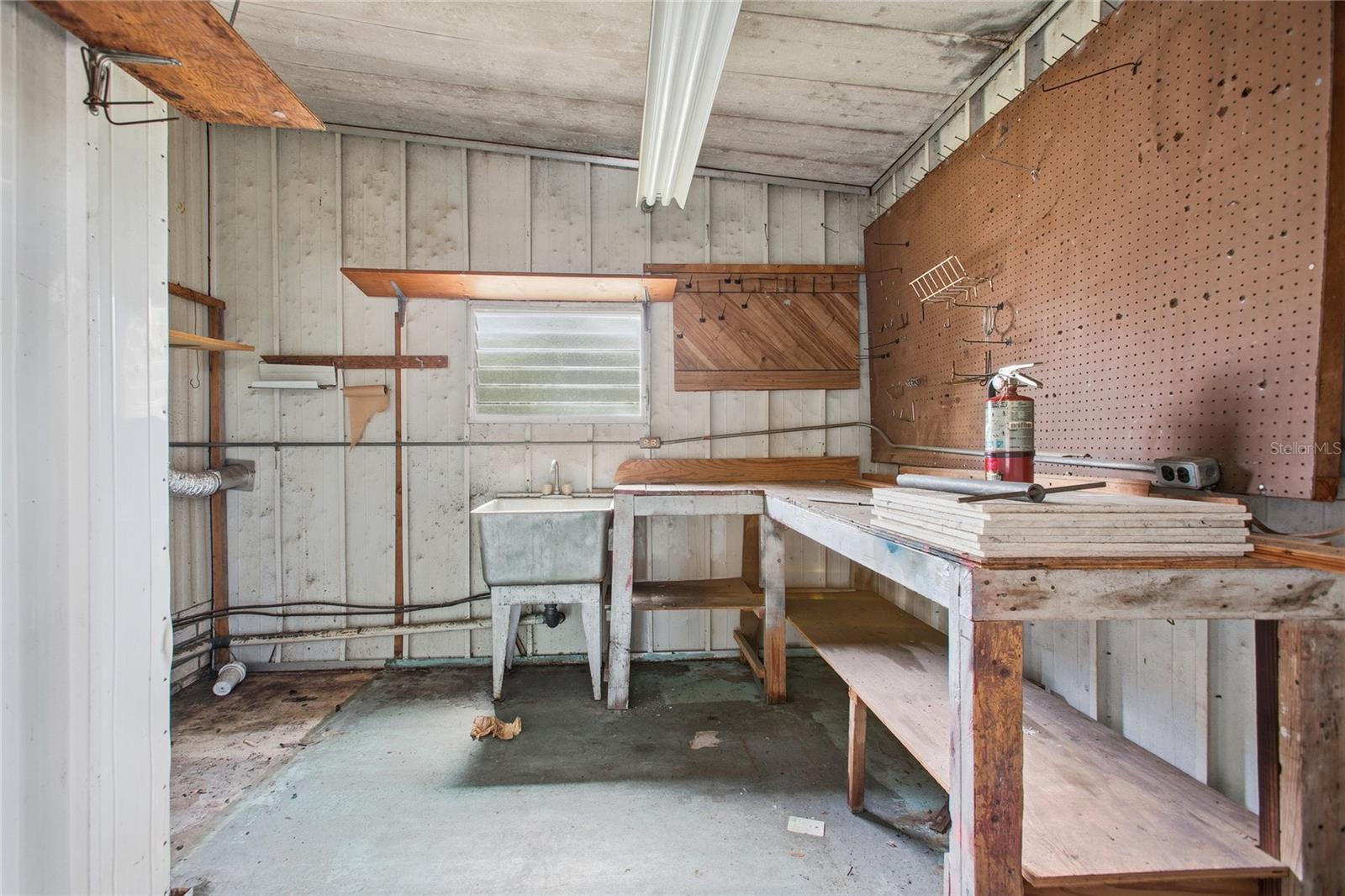 110 MAPLE DR — photo 6