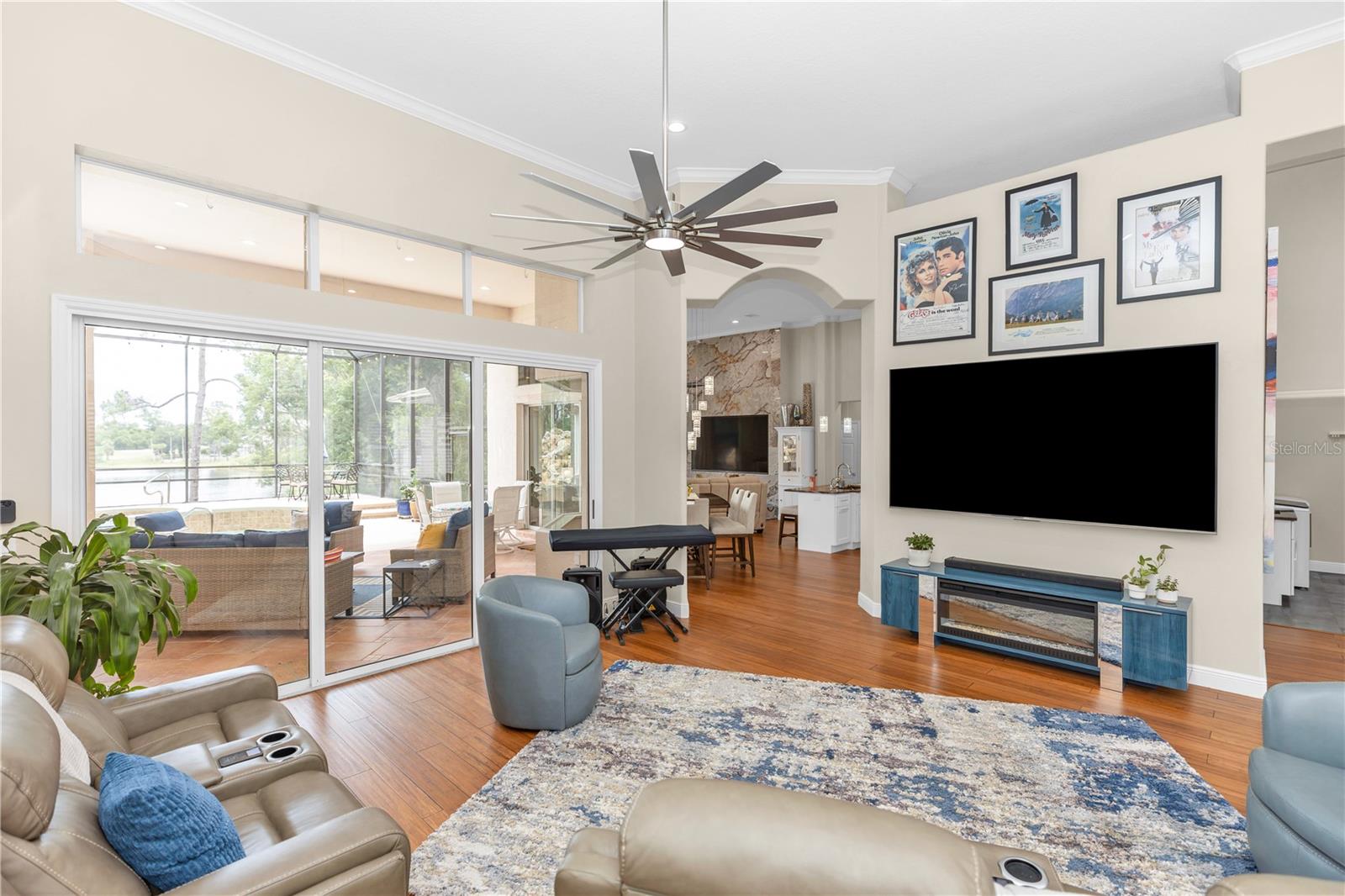 236 EAGLE ESTATES DR — photo 11
