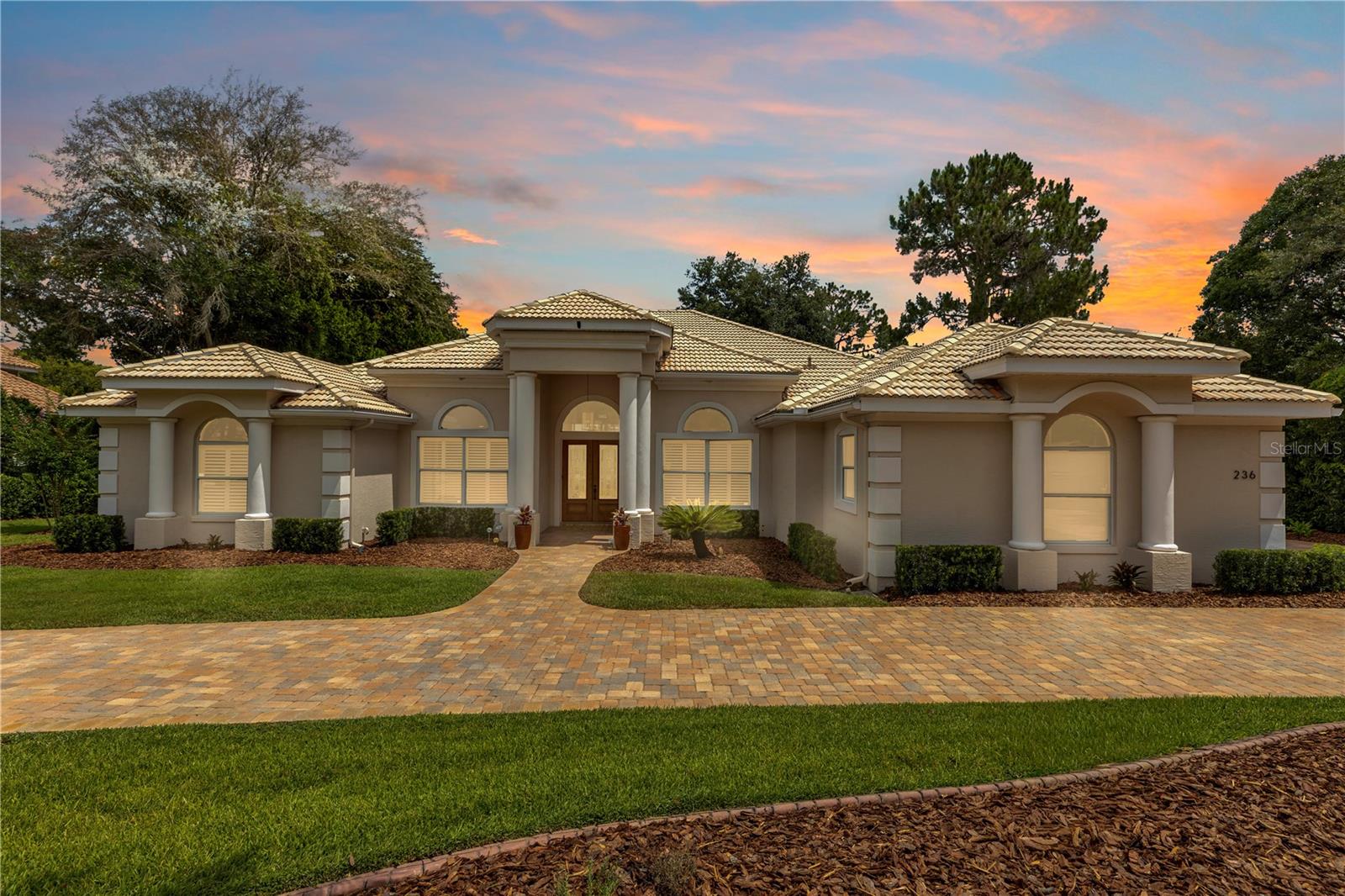236 EAGLE ESTATES DR