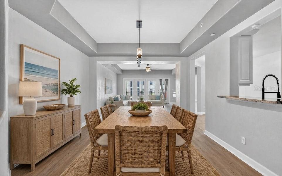 424 LUNA BELLA LN #330 — photo 4