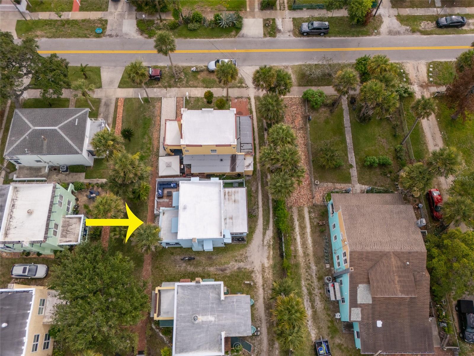 4 CLARENDON CT — photo 5