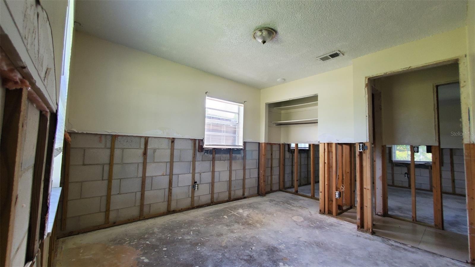 963 MADISON AVENUE AVE — photo 10
