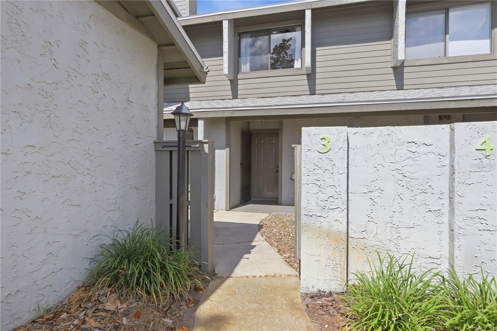 130 LIMEWOOD PL #3 — photo 2