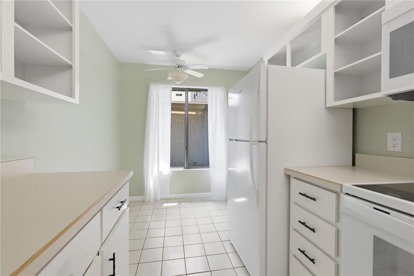 130 LIMEWOOD PL #3 — photo 9