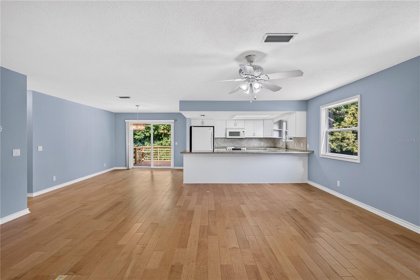51 SANDPIPER CIR — photo 9
