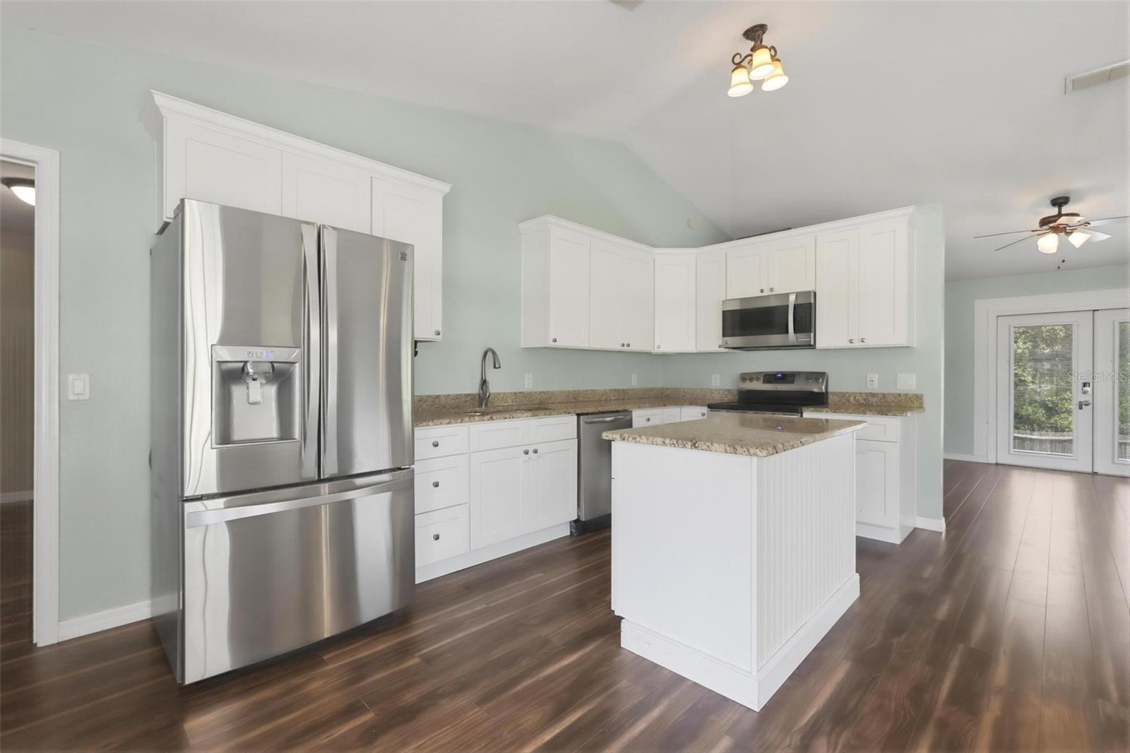 2695 KEENE LN — photo 10