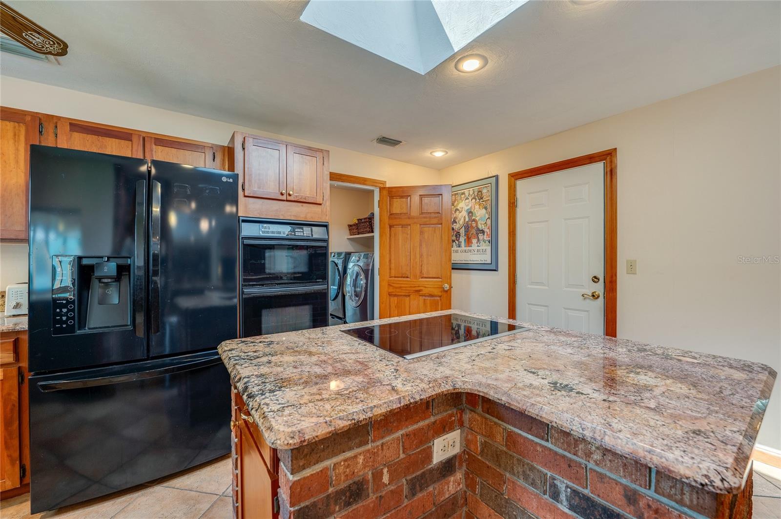 697 JOHN ANDERSON DR — photo 11