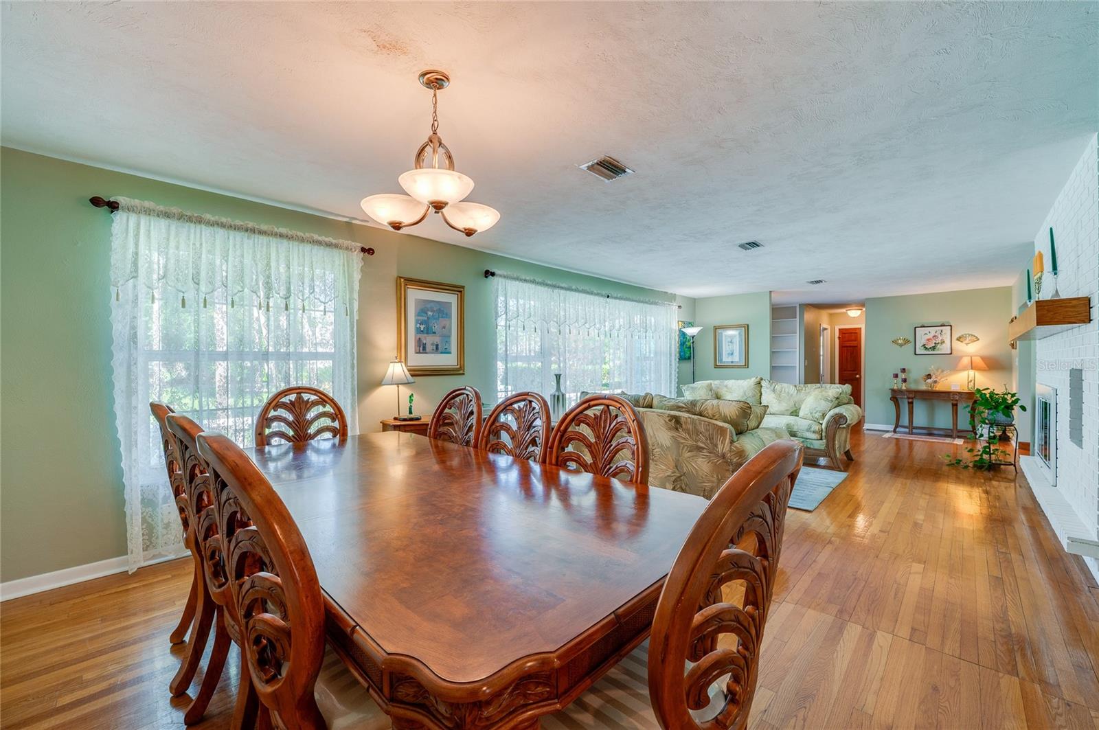697 JOHN ANDERSON DR — photo 9