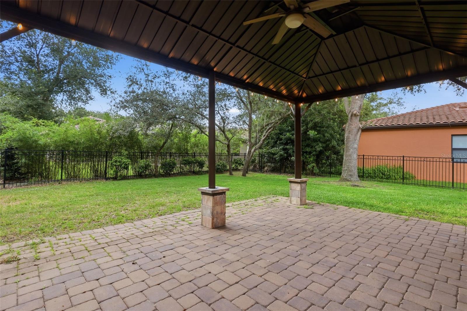 109 ELISSAR DR — photo 4