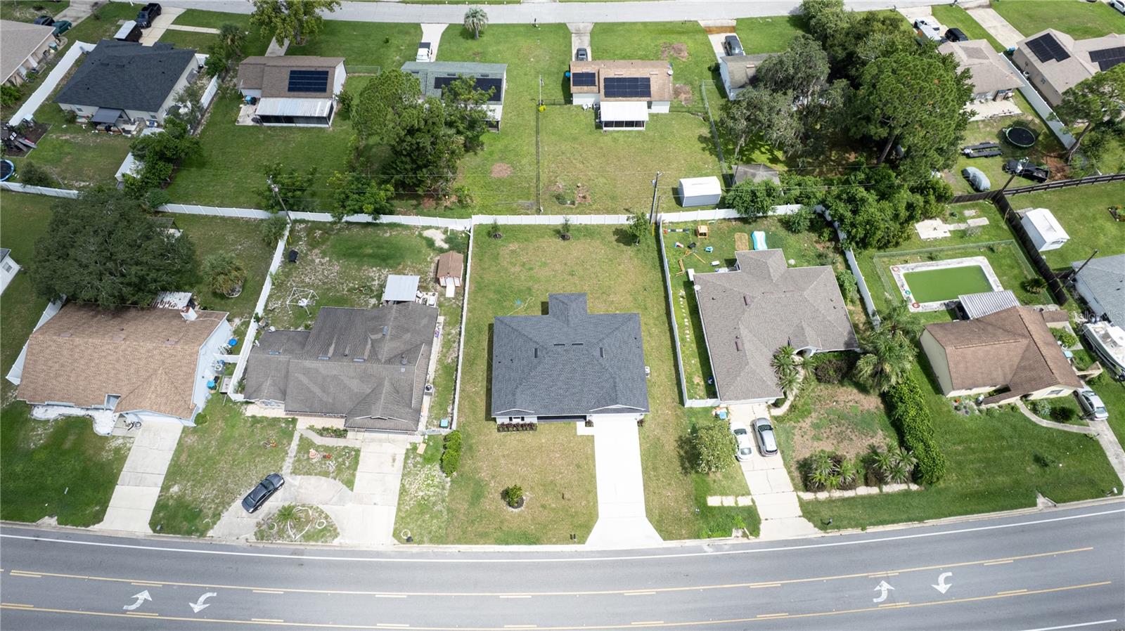 1592 E NORMANDY BLVD — photo 2