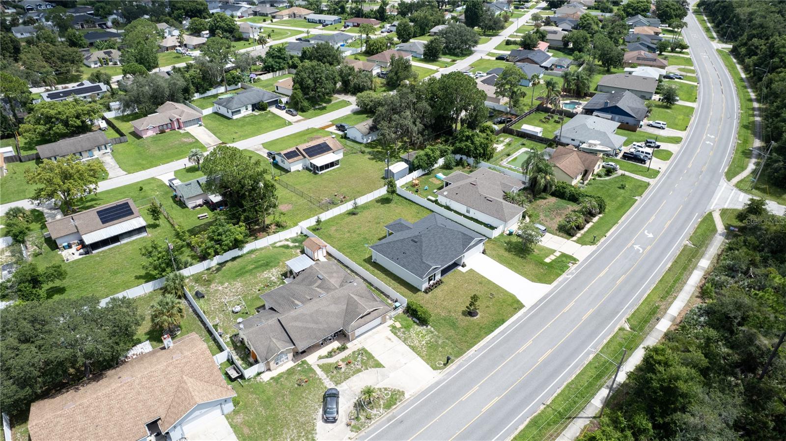 1592 E NORMANDY BLVD — photo 3