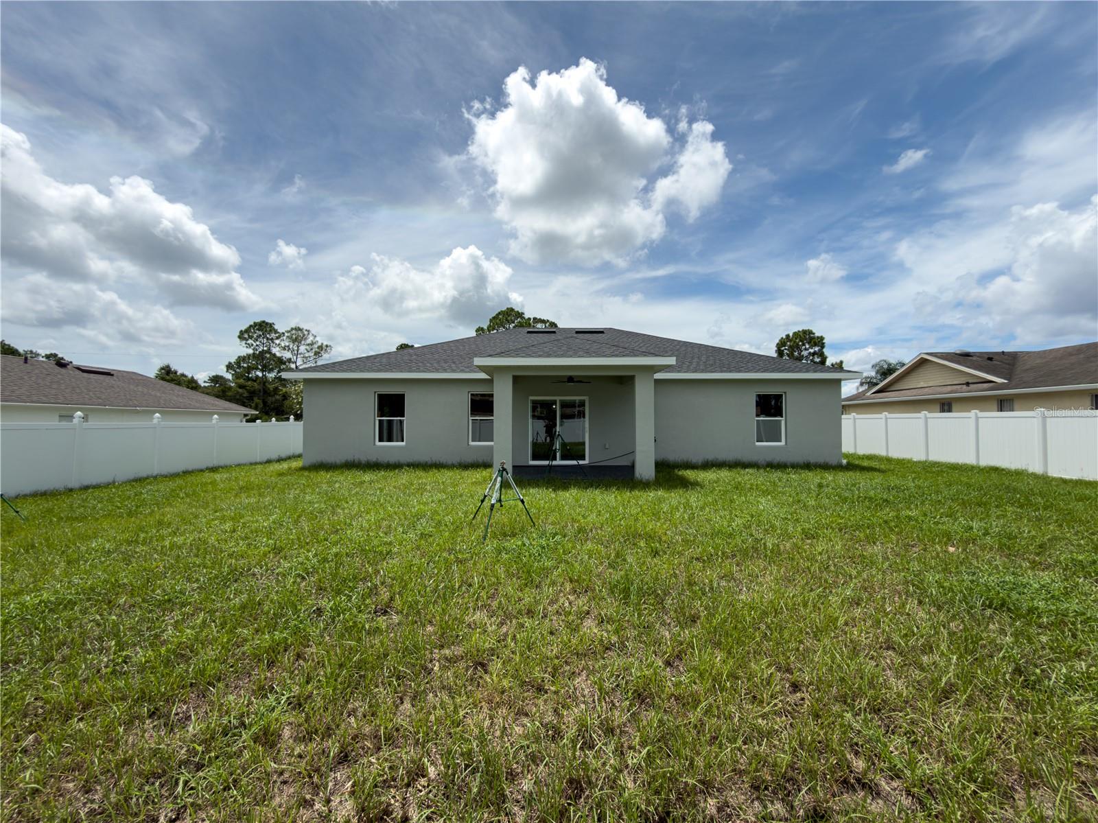 1592 E NORMANDY BLVD — photo 5