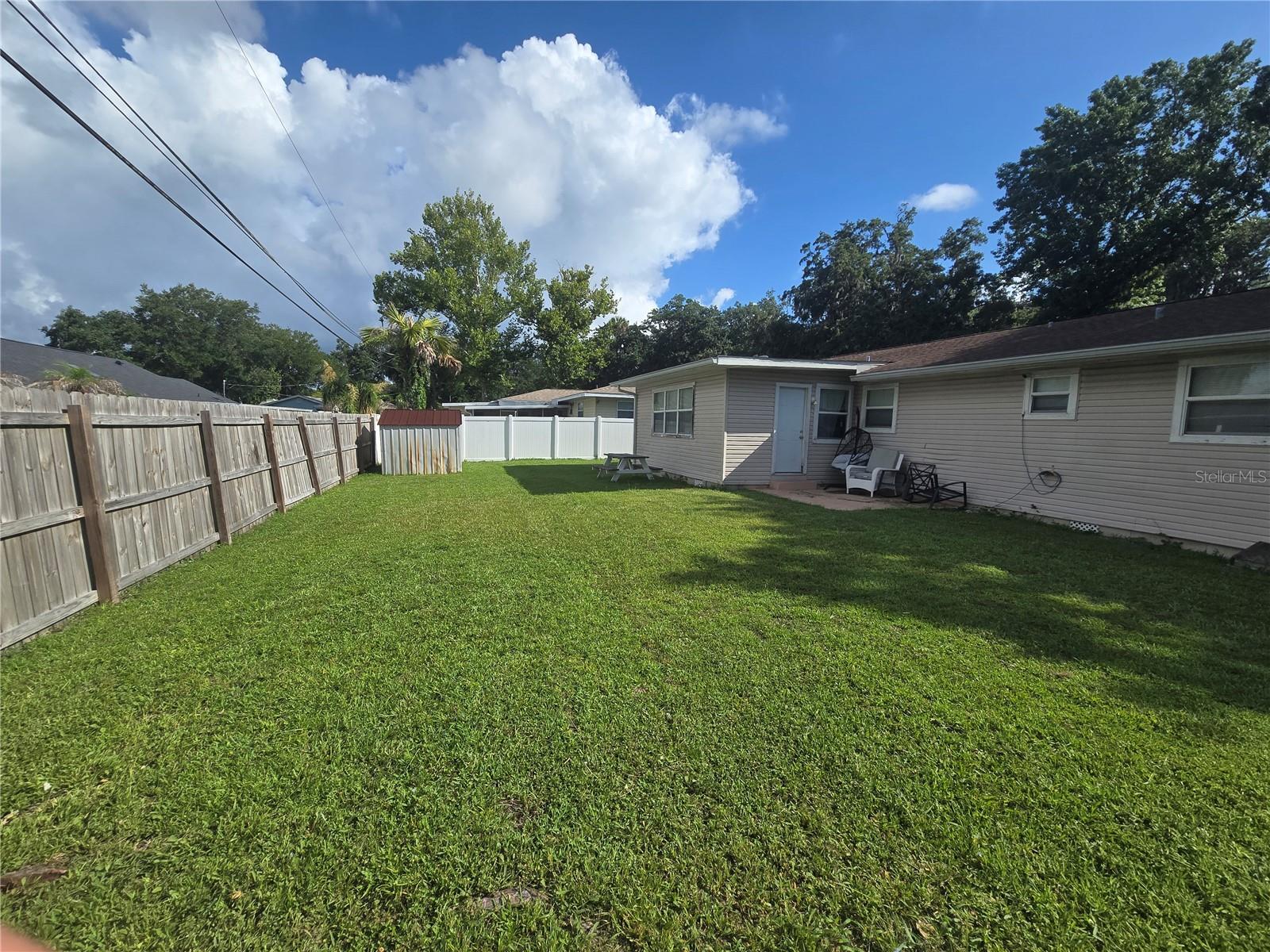 340 S CENTER ST — photo 4