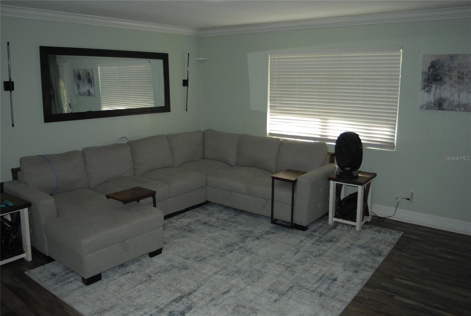 340 S CENTER ST — photo 5