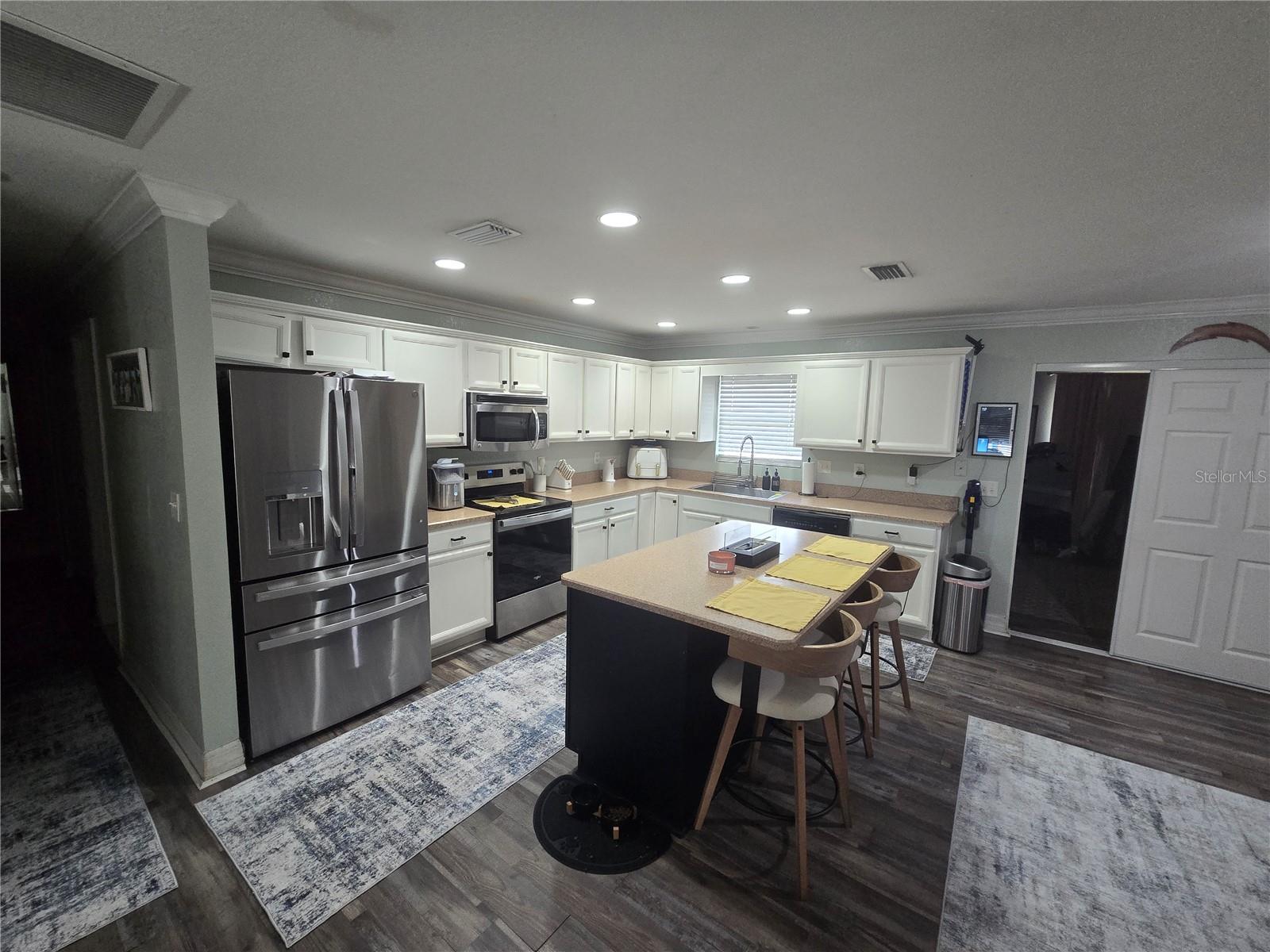 340 S CENTER ST — photo 7