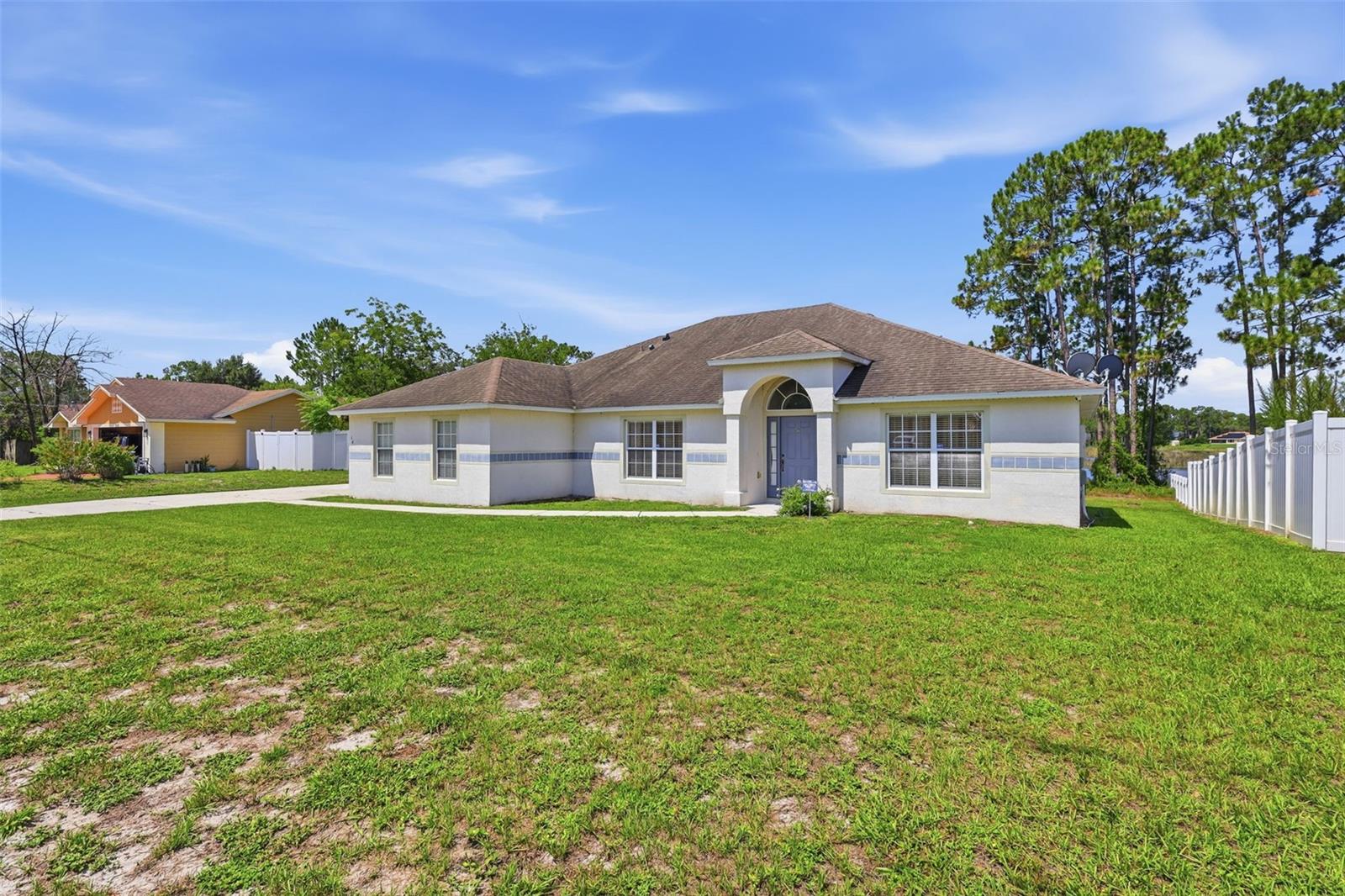 516 GLEN HAVEN DR — photo 4