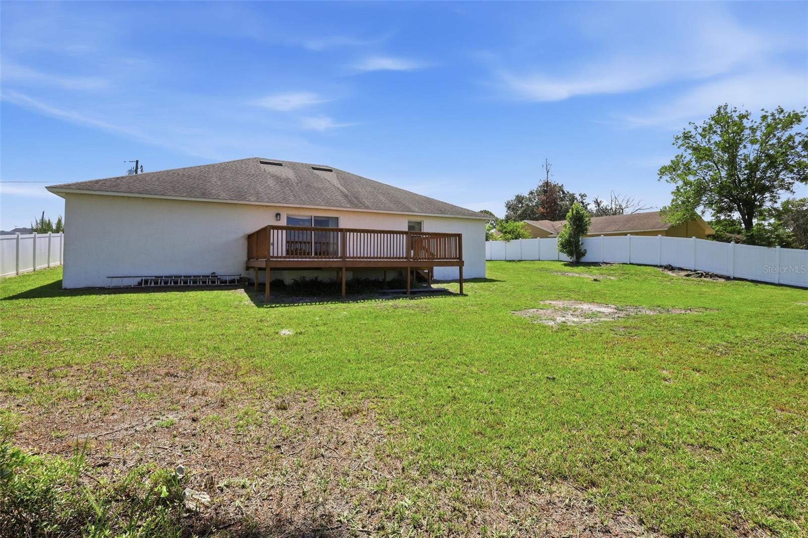 516 GLEN HAVEN DR — photo 9