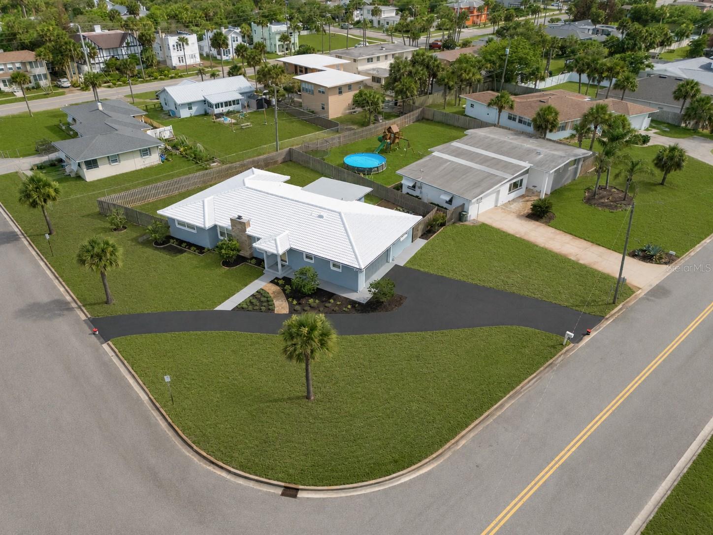 1032 BEL AIRE DR — photo 3
