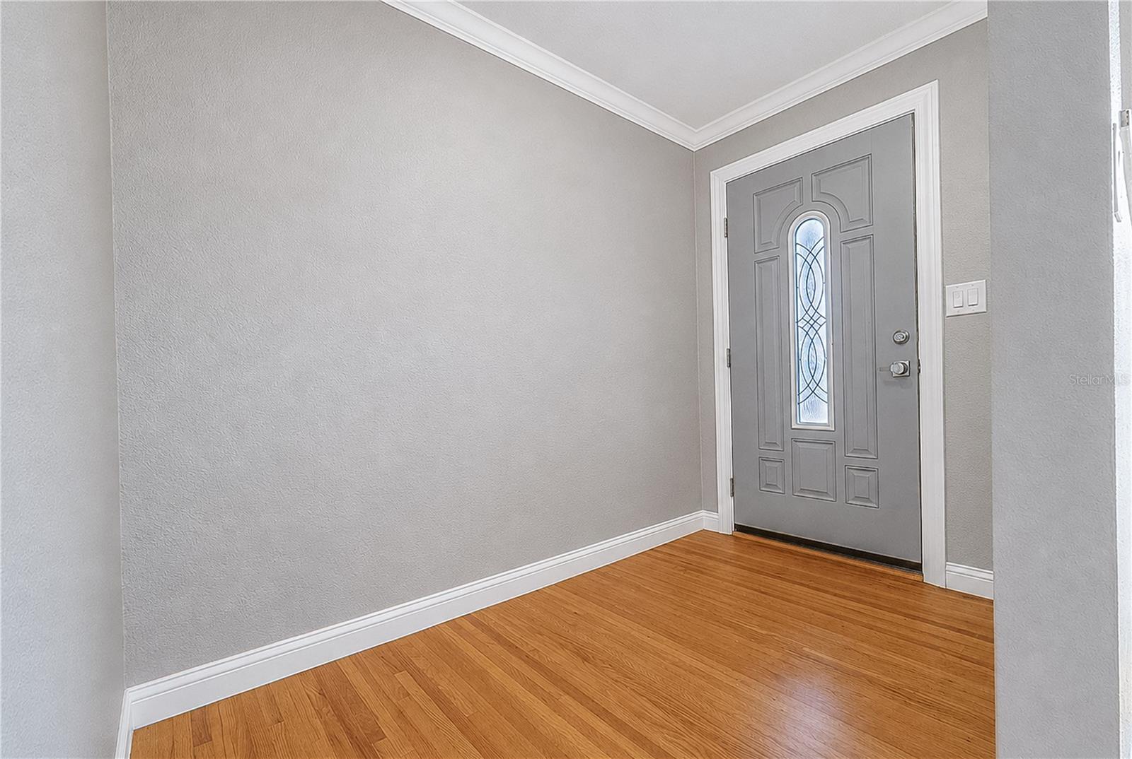 1032 BEL AIRE DR — photo 4