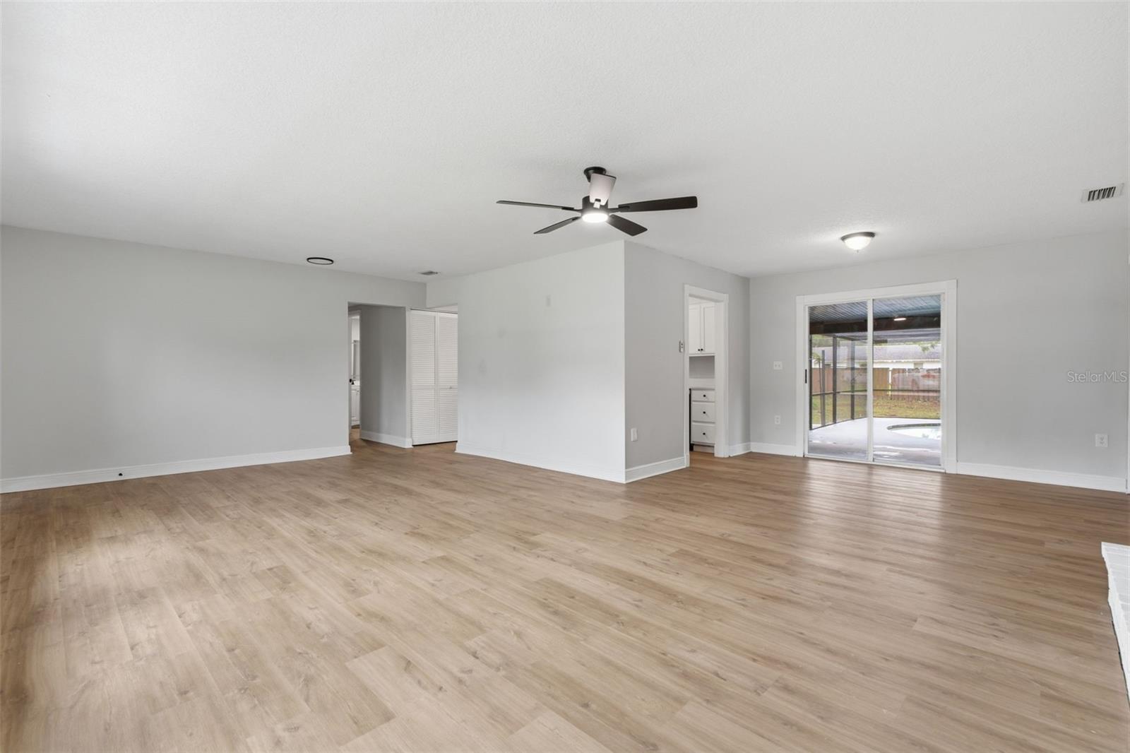 147 COLOMBA RD — photo 5