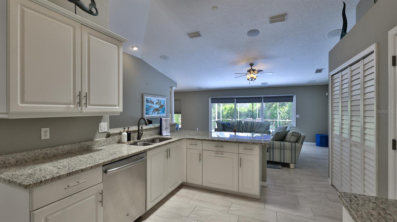 29 ACCLAIM AT LIONSPAW — photo 7