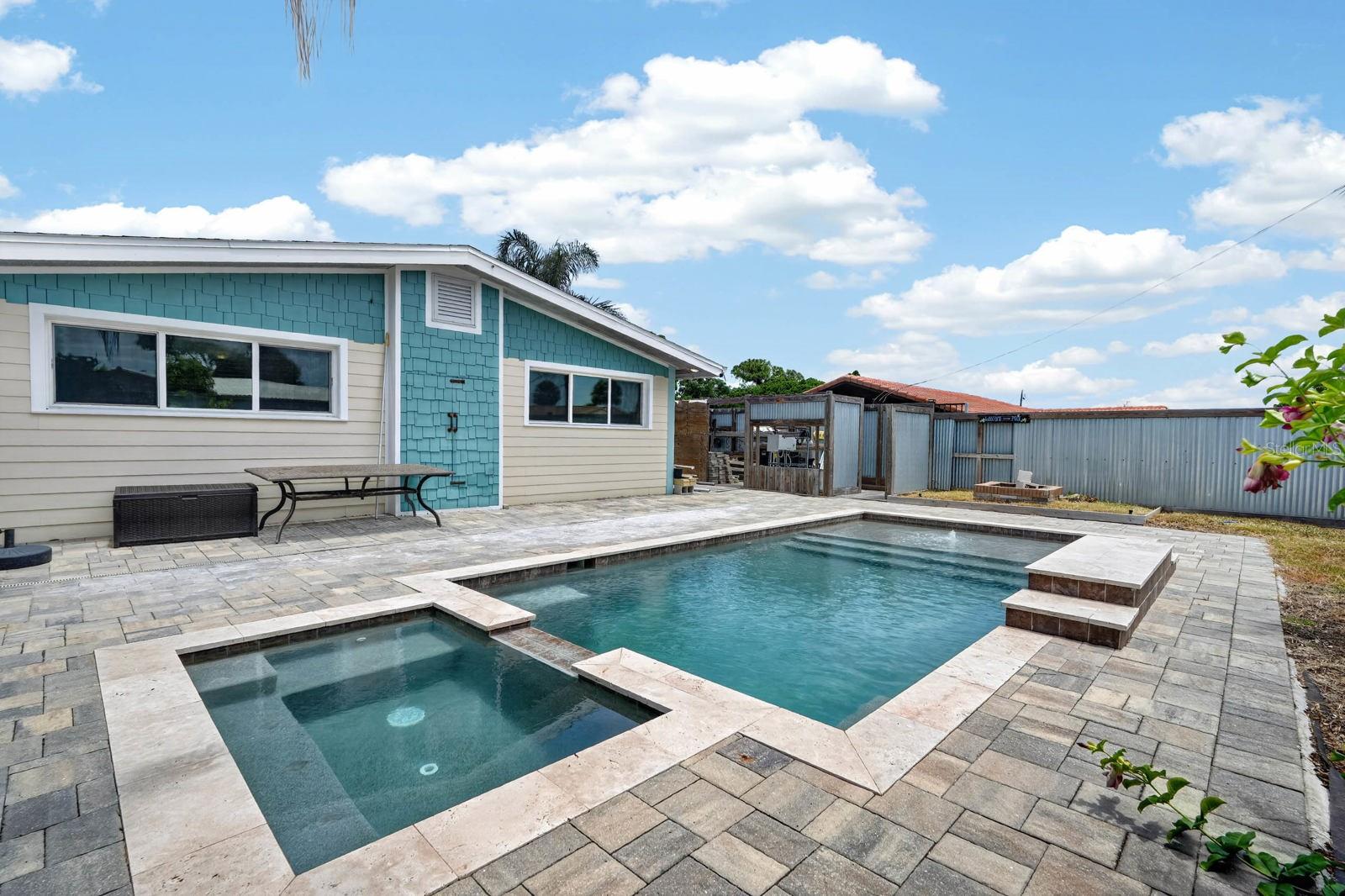 2071 S PENINSULA DR — photo 4