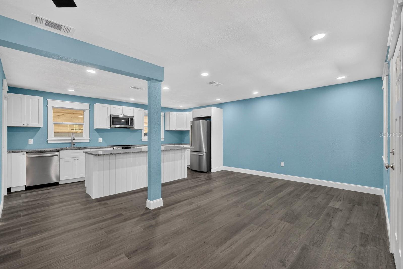 3798 BREEZY CT — photo 9