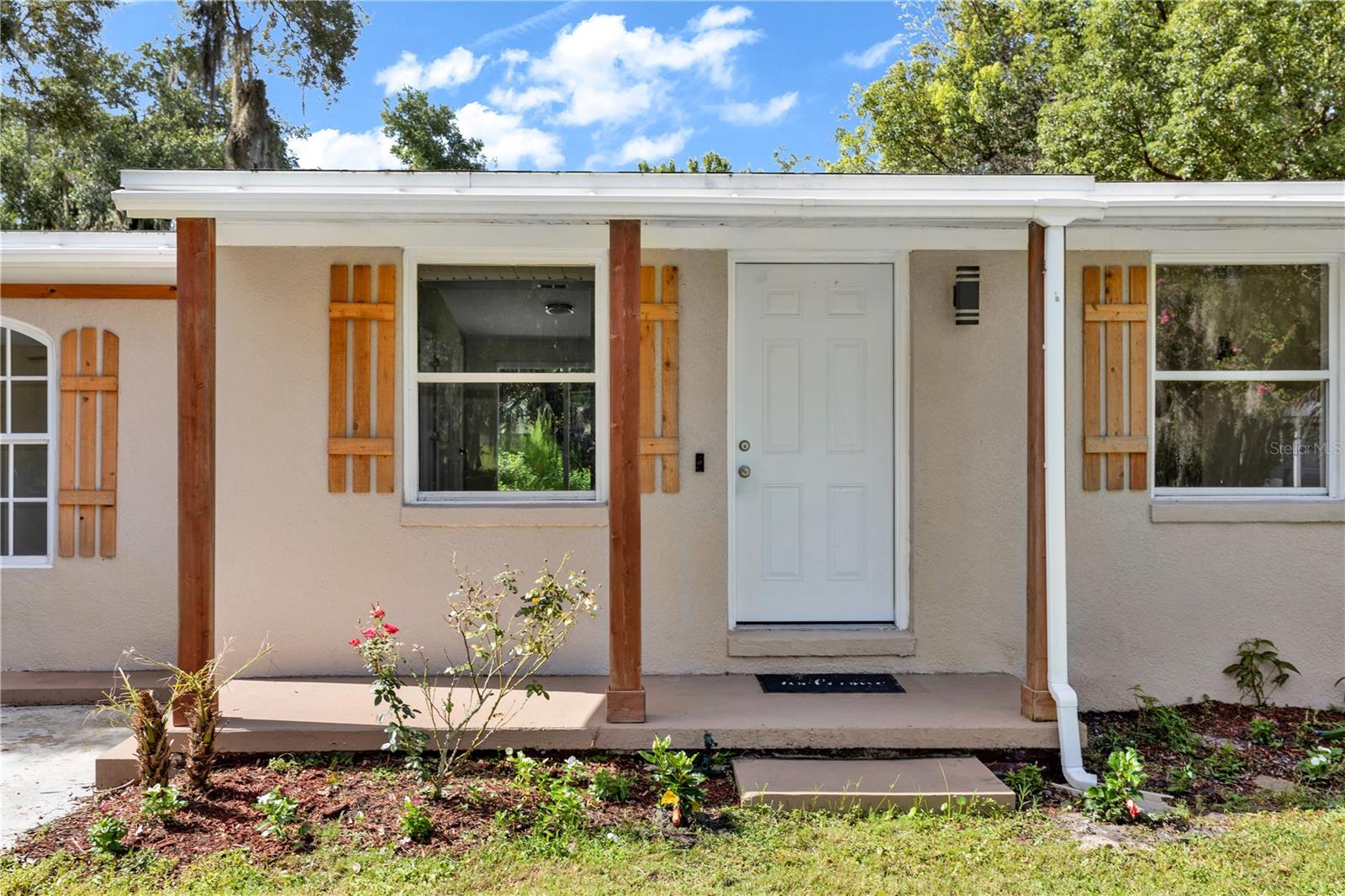 247 TOMS RD — photo 3
