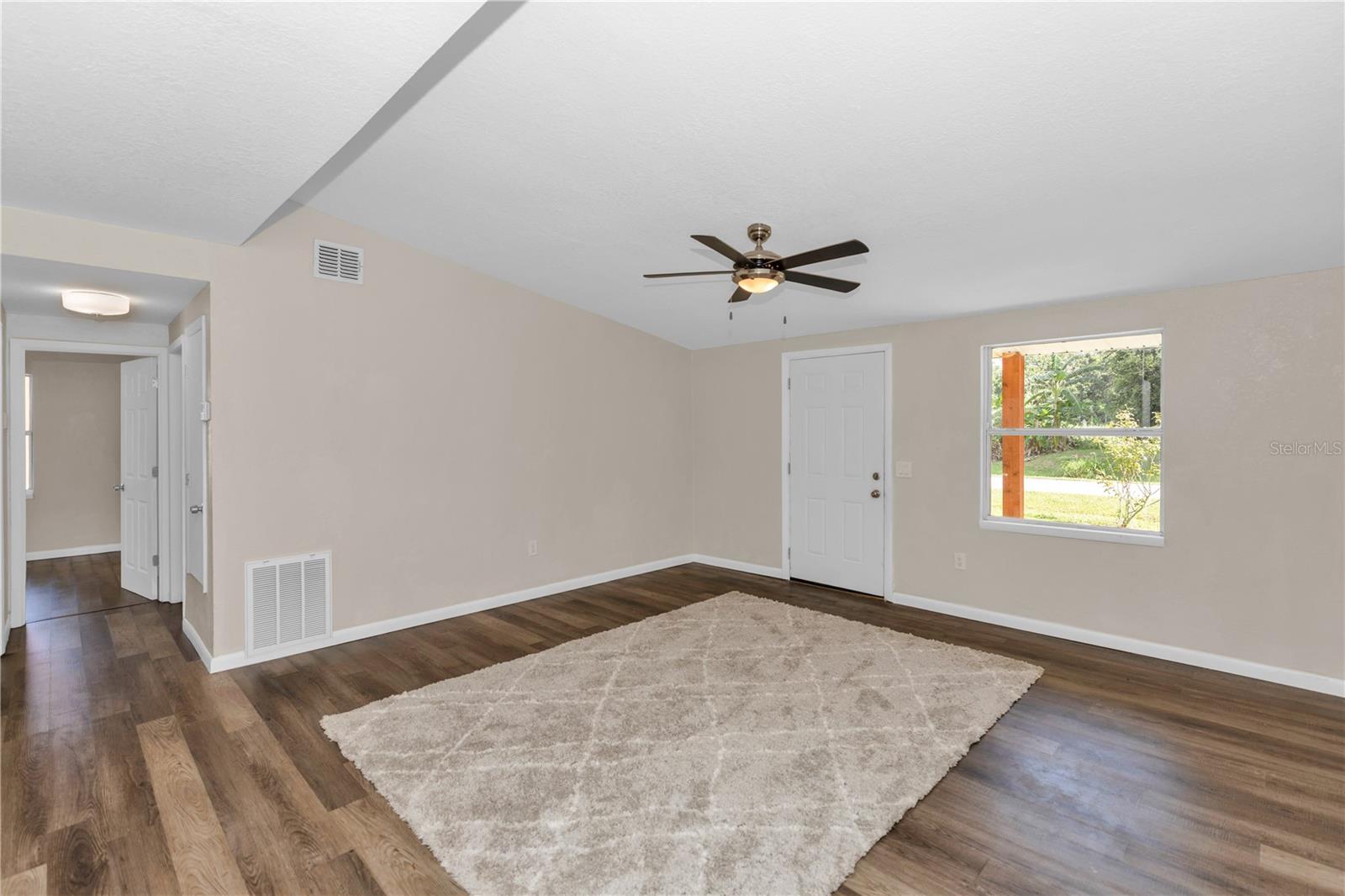 247 TOMS RD — photo 4