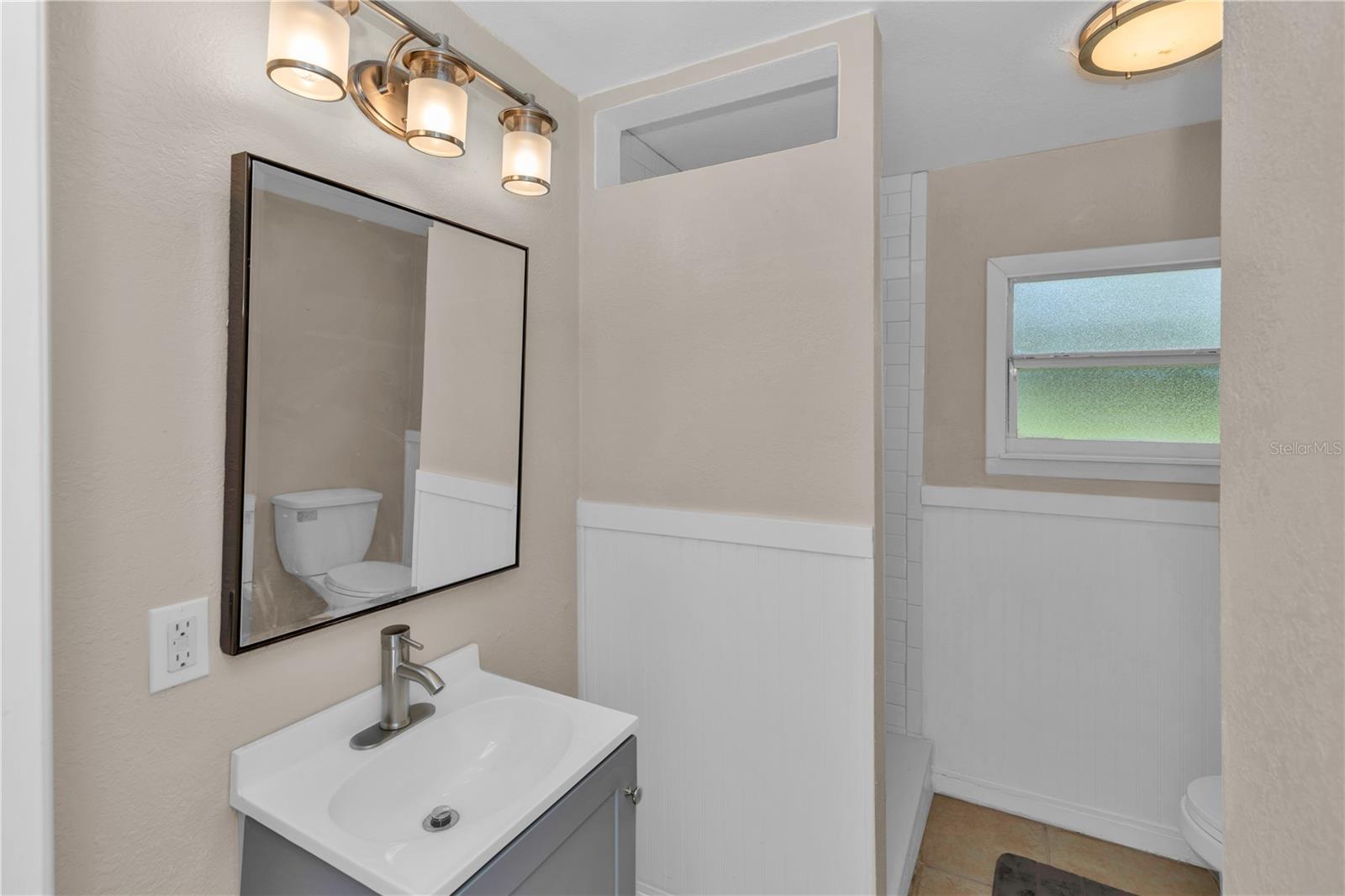 247 TOMS RD — photo 10