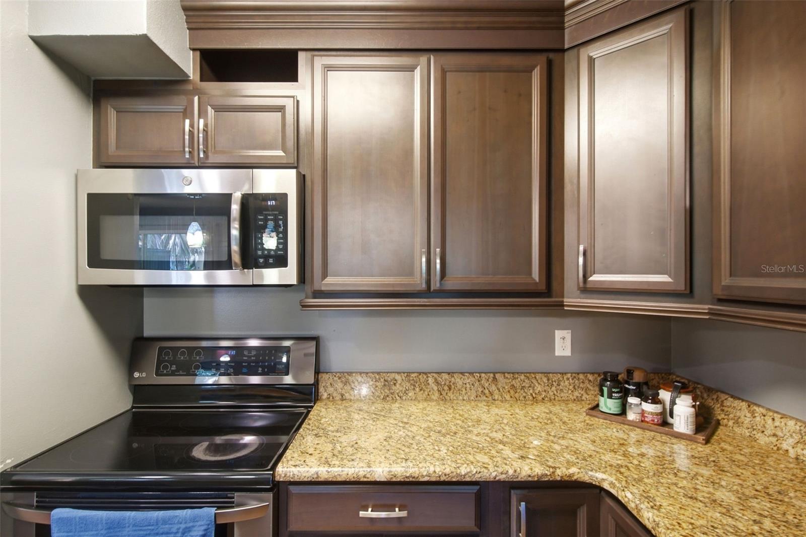 140 ORCHID WOODS CT #1B — photo 8