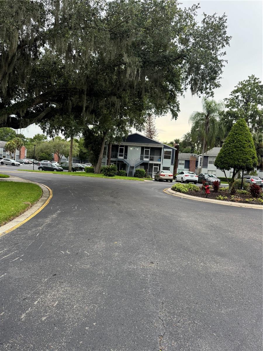 408 NORTHLAKE DR #0 — photo 2