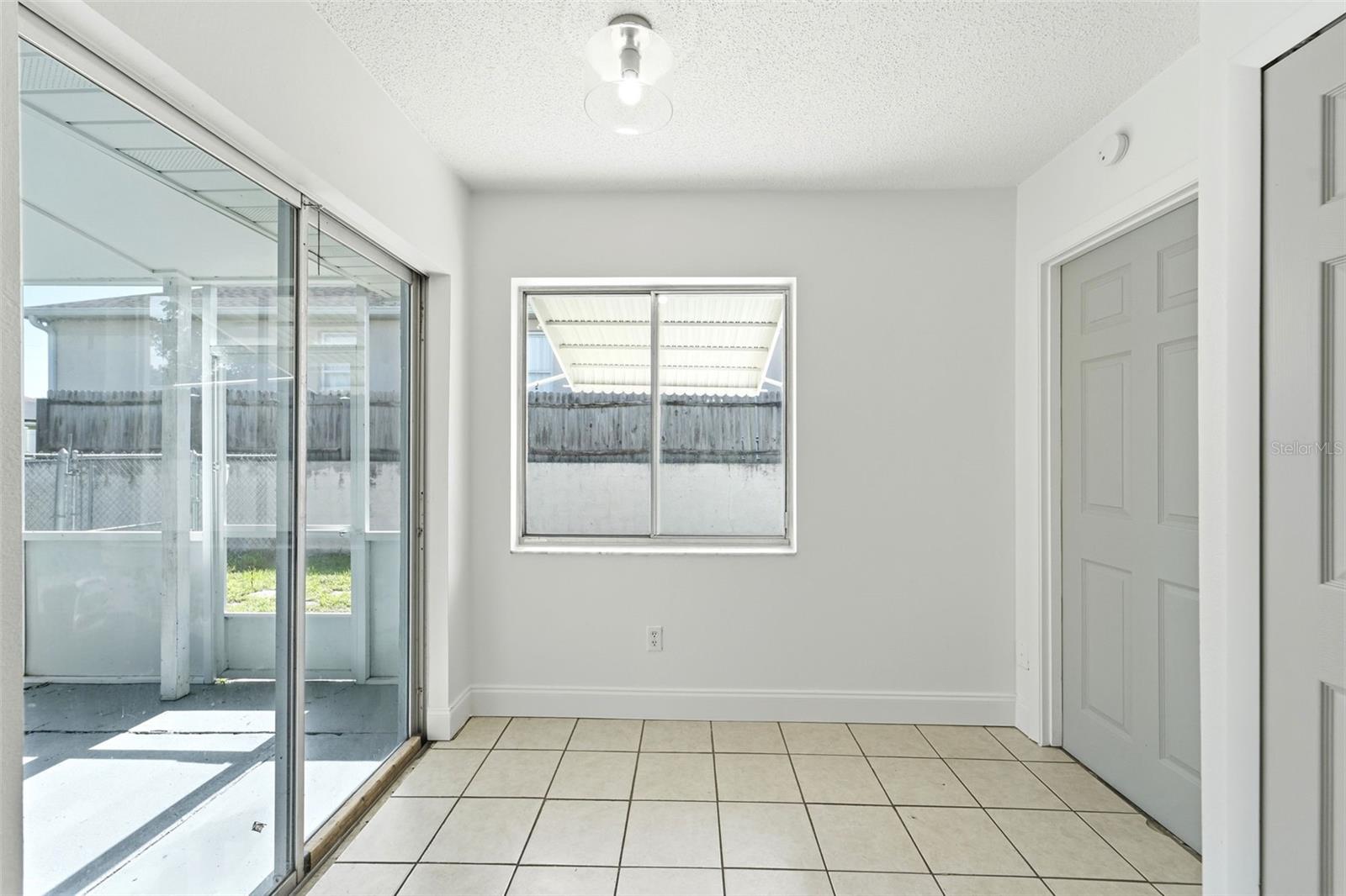 1360 N OLD MILL DR — photo 10