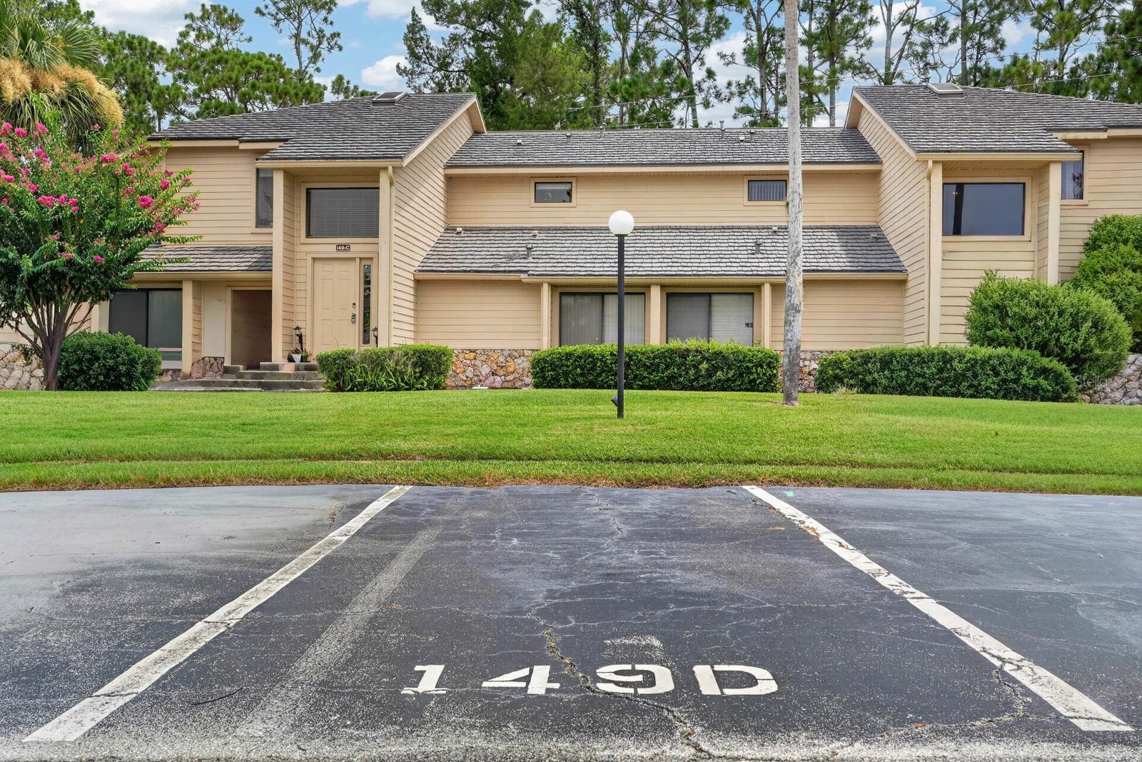 149 BLUE HERON DR #D — photo 4