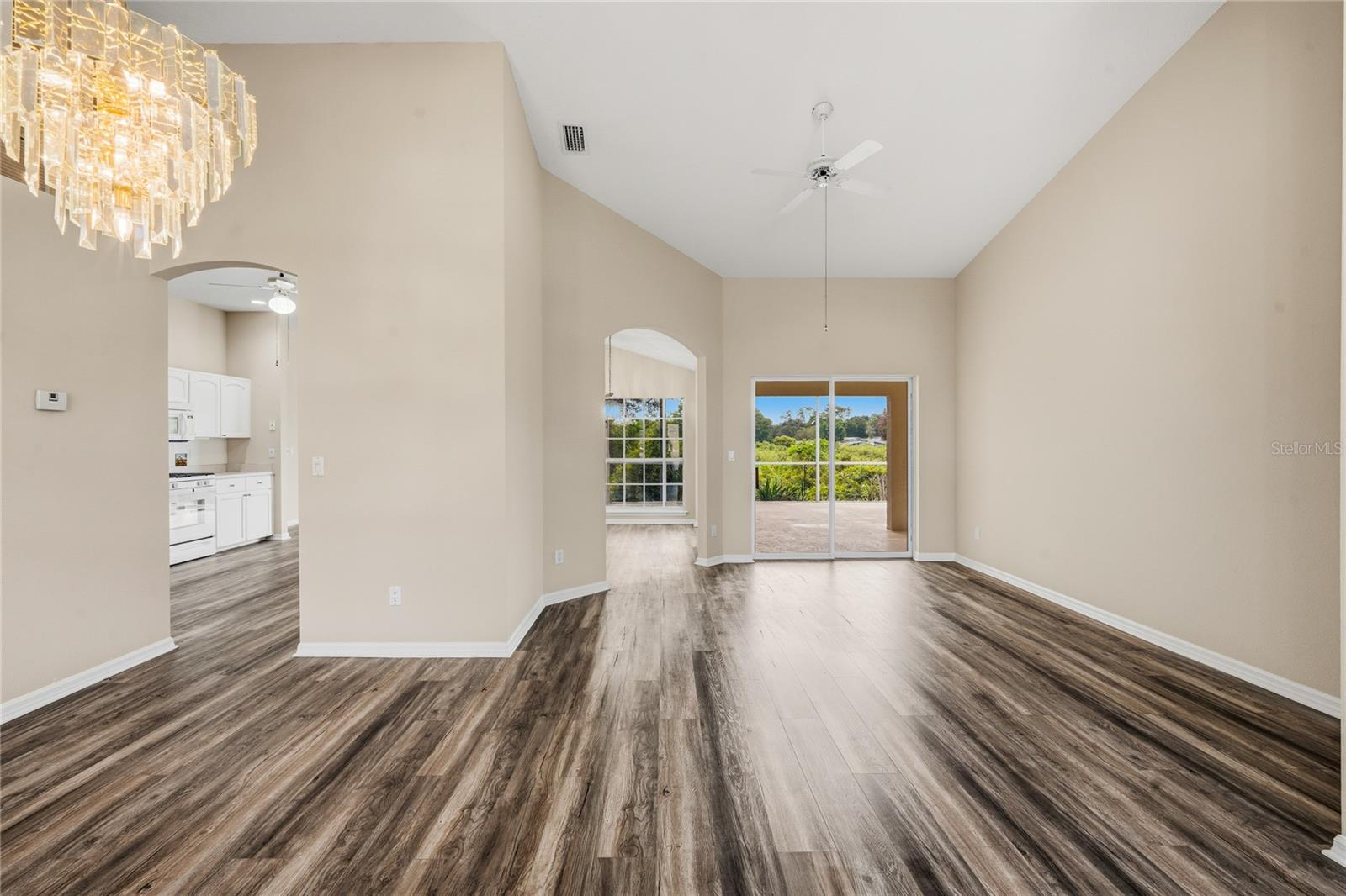 99 HOLLOW PINE DR — photo 7