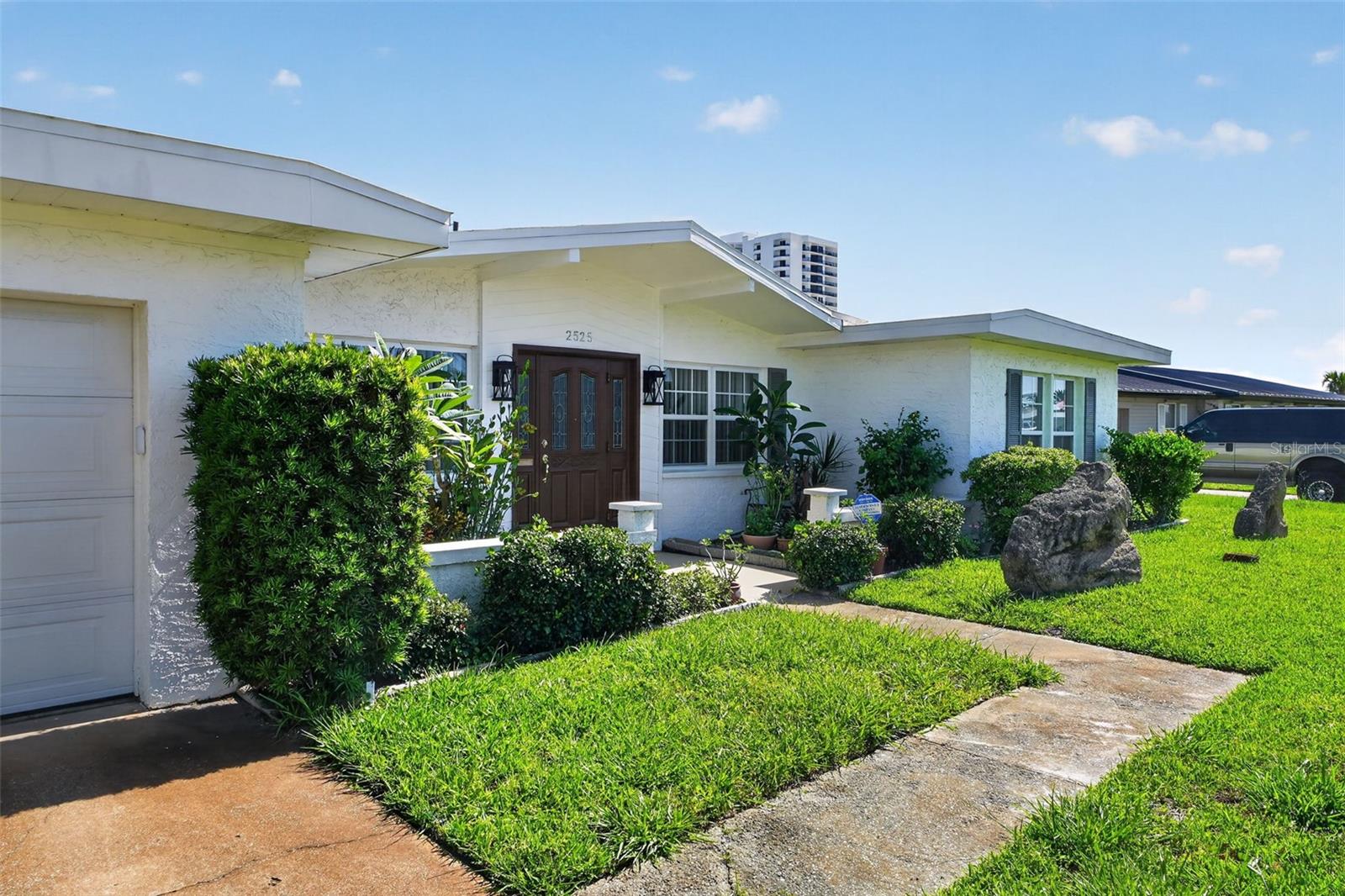 2525 CORAL WAY W — photo 4