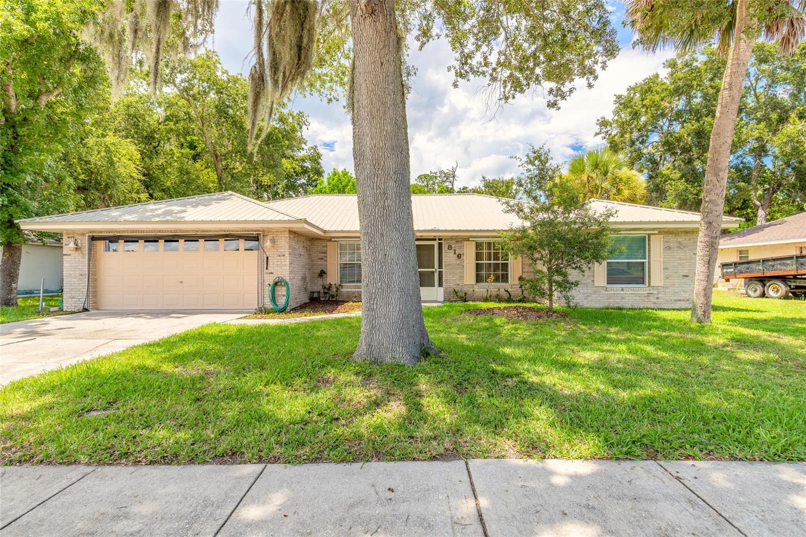 816 IRON HORSE RD — photo 2